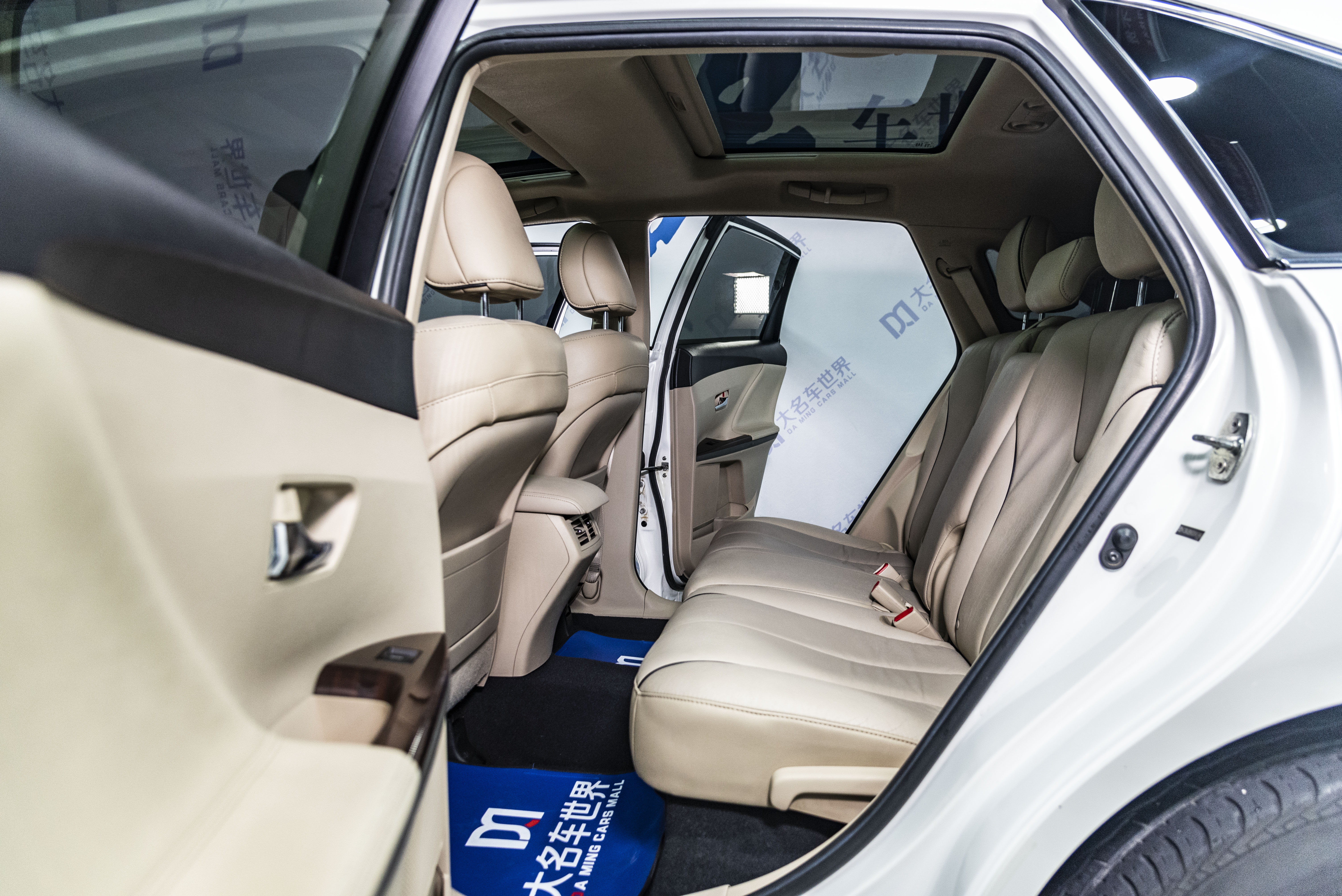 Toyota 2013 car image #9
