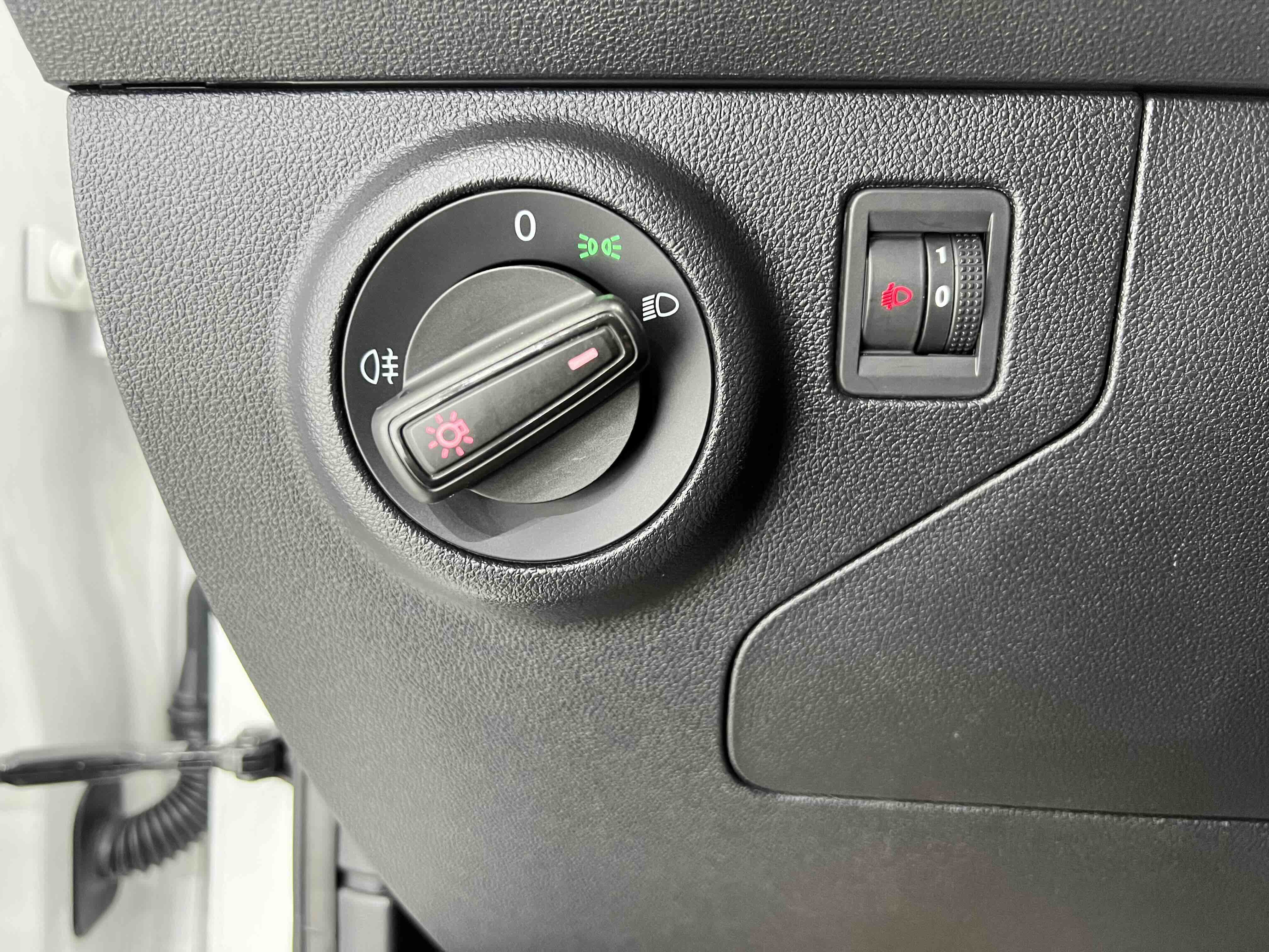 VS5 2022 car image #9