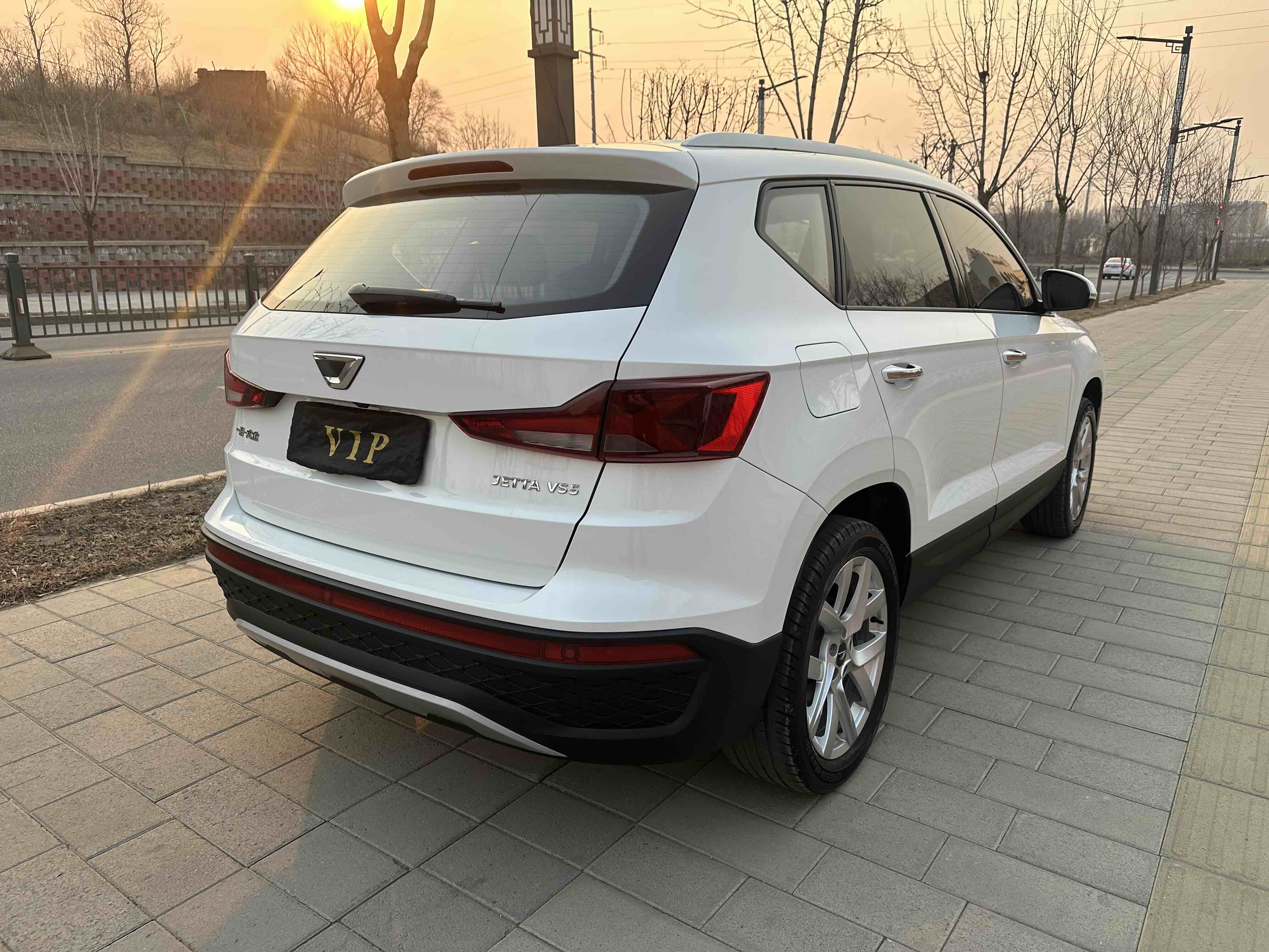 VS5 2022 car image #9