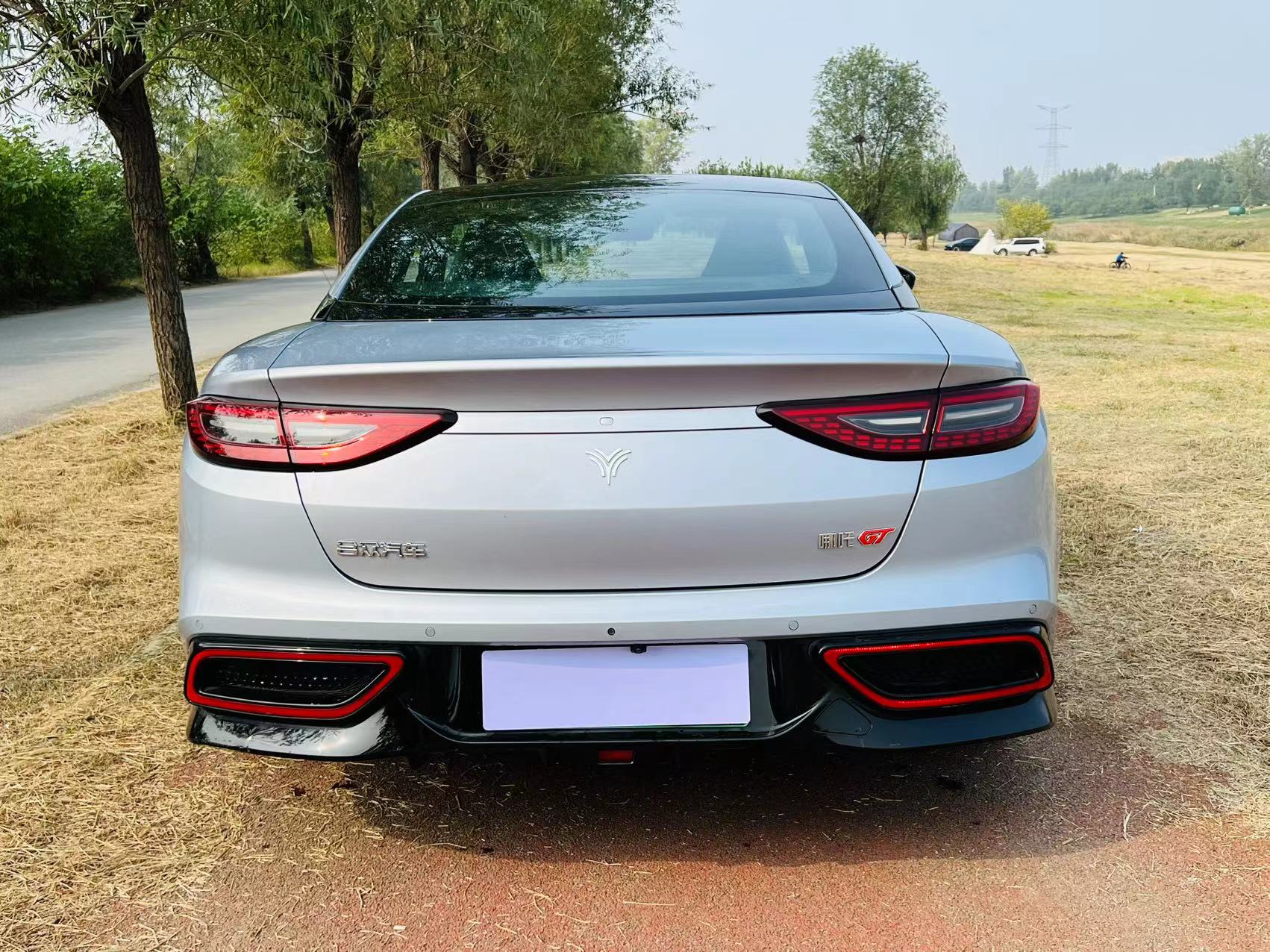 哪吒汽车 哪吒GT 2023 汽车图片 #9