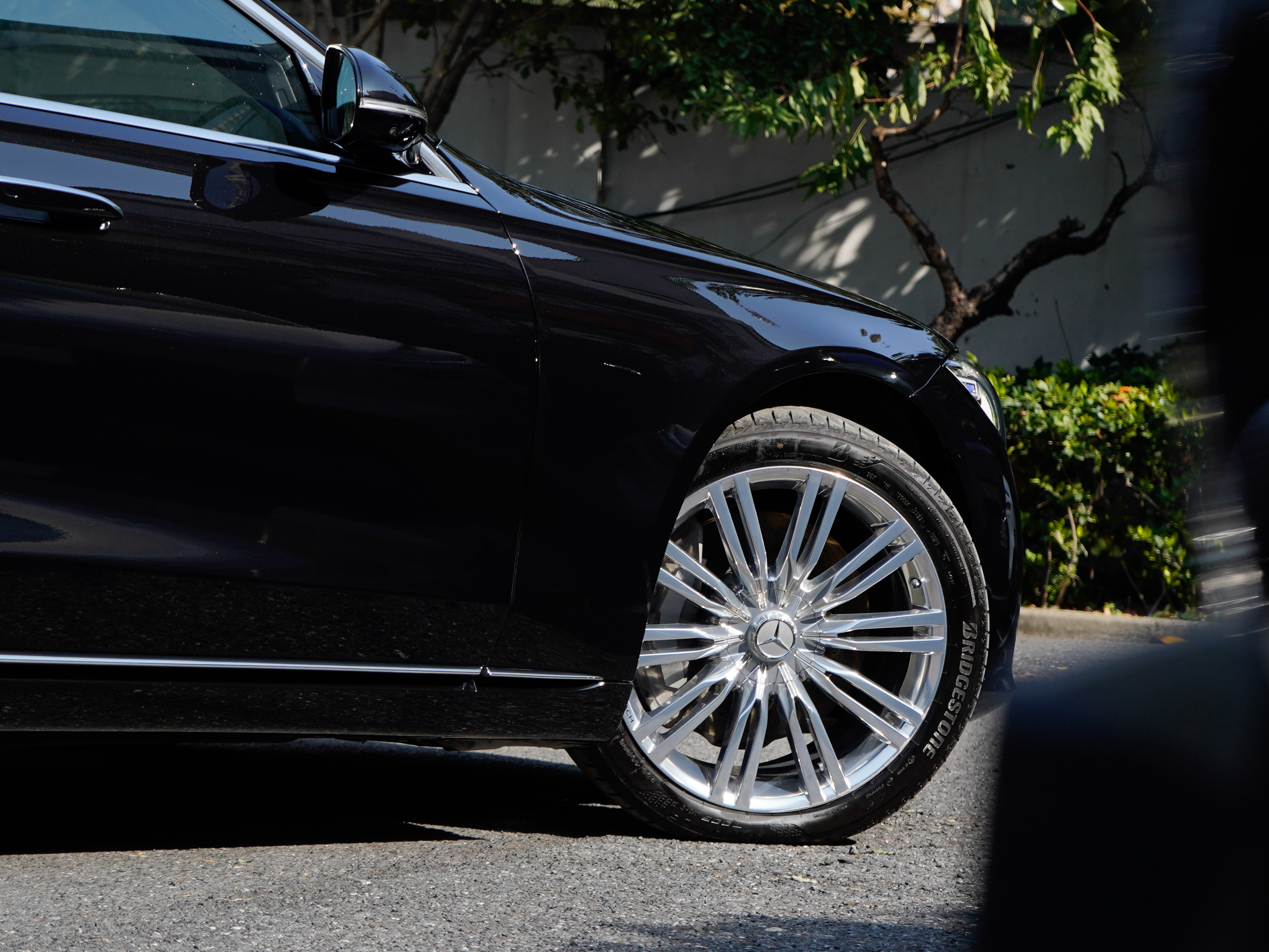 Mercedes-Benz Maybach S Class New Energy 2025 car image #9