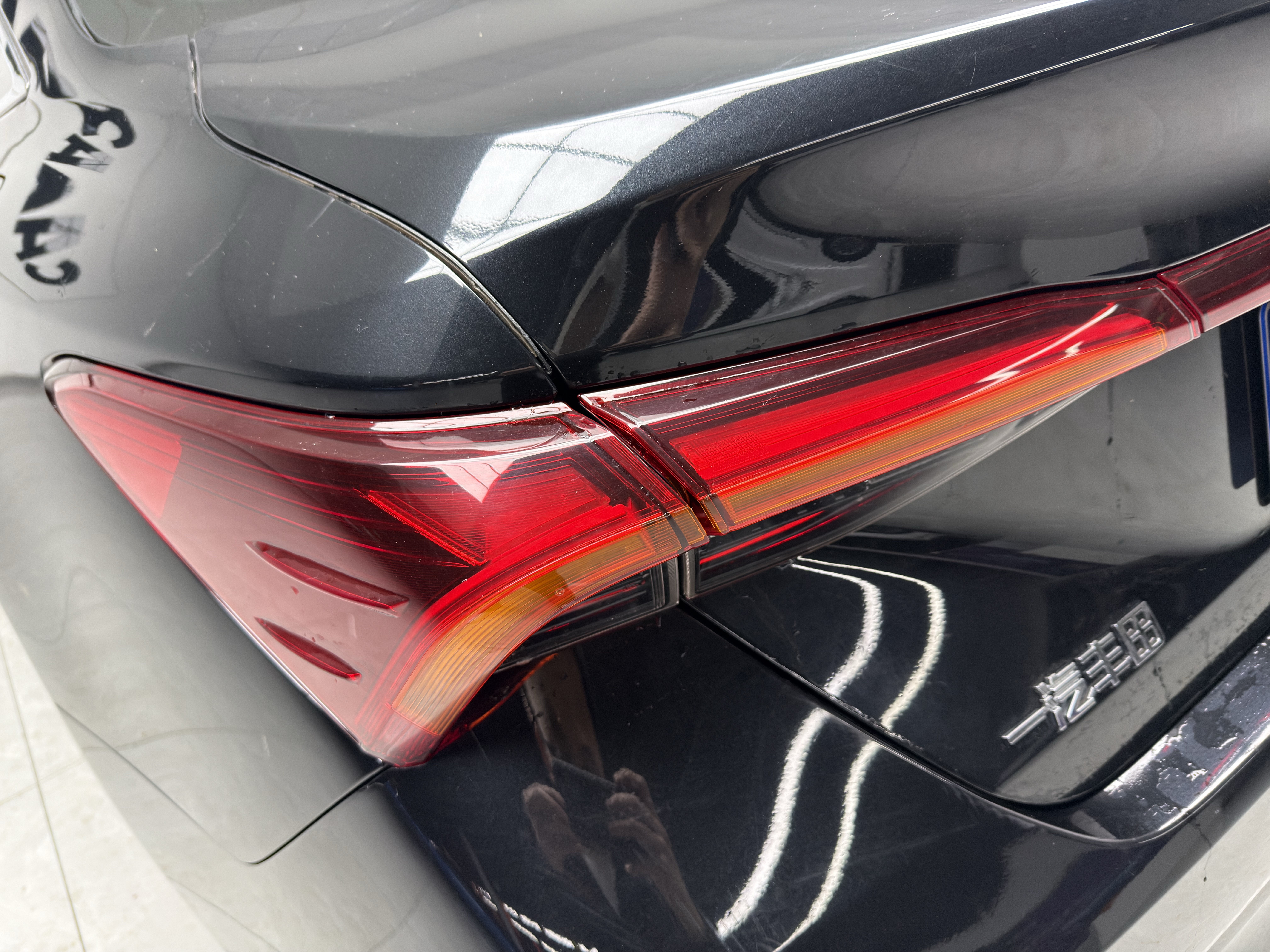 Toyota Avalon 2024 car image #9