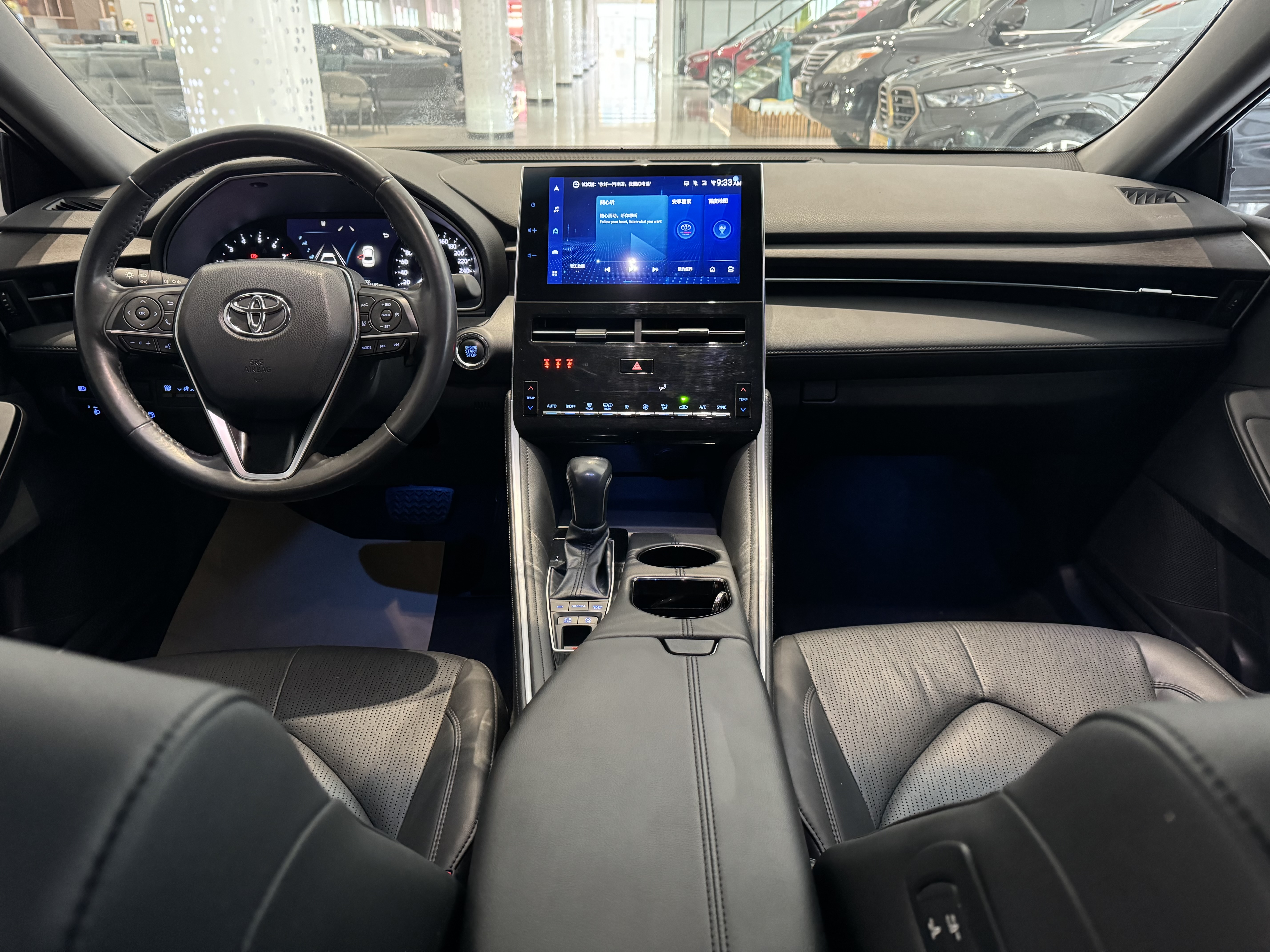 Toyota Avalon 2024 car image #9