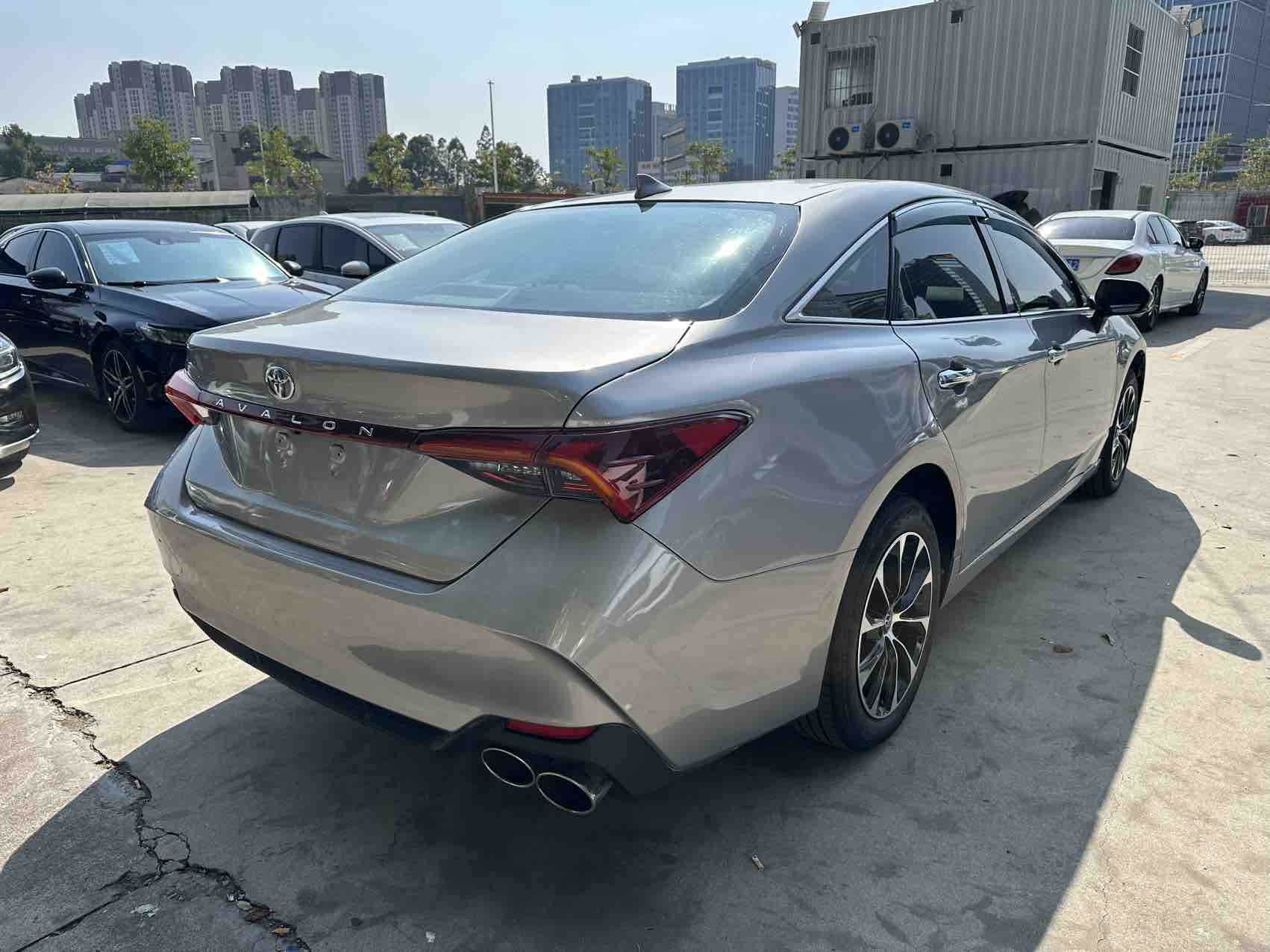 Toyota Avalon 2023 #9 Toyota Avalon 2023 car image #9