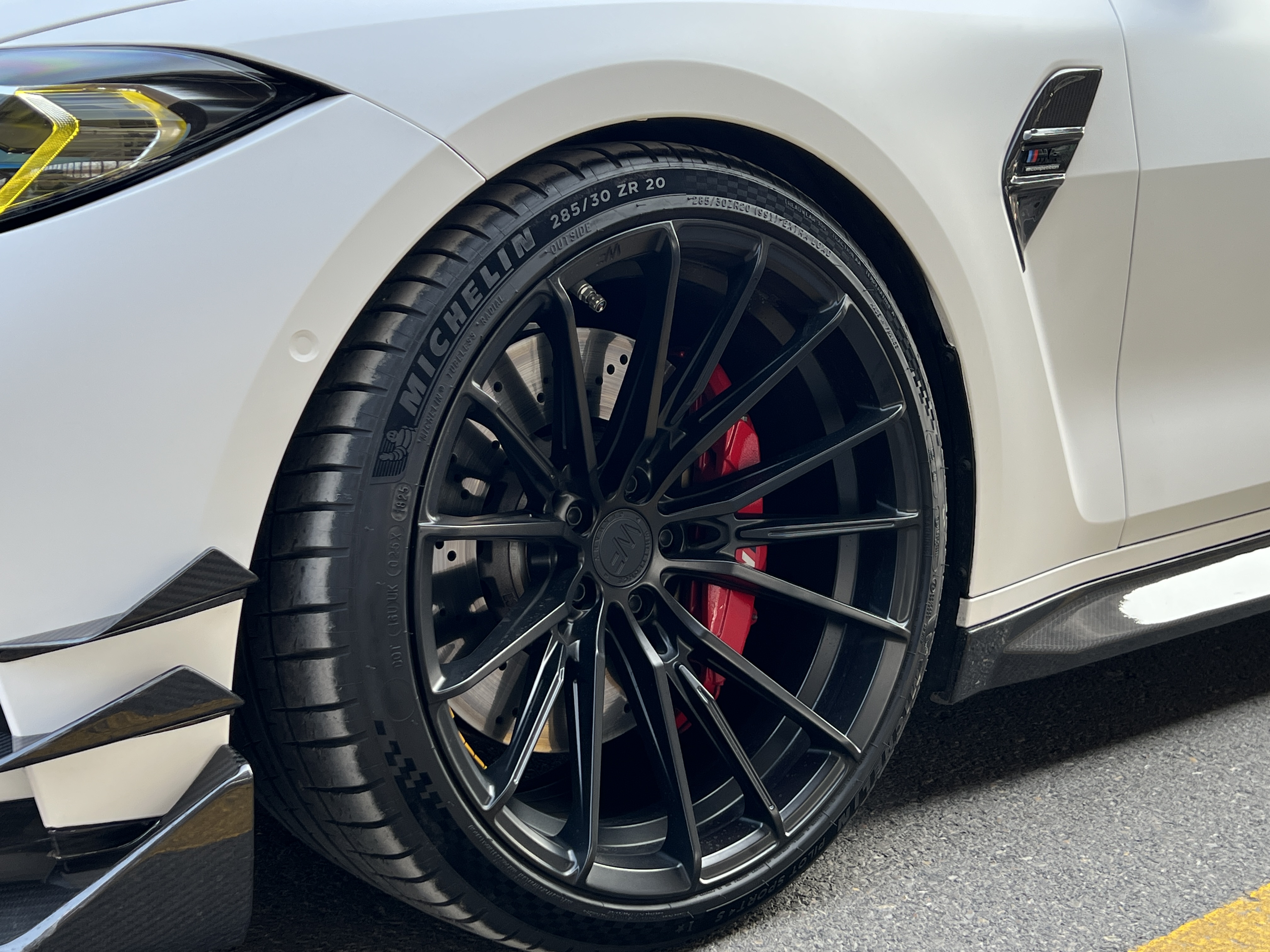 宝马 宝马M4 2024 #9 宝马 宝马M4 2024 汽车图片 #9