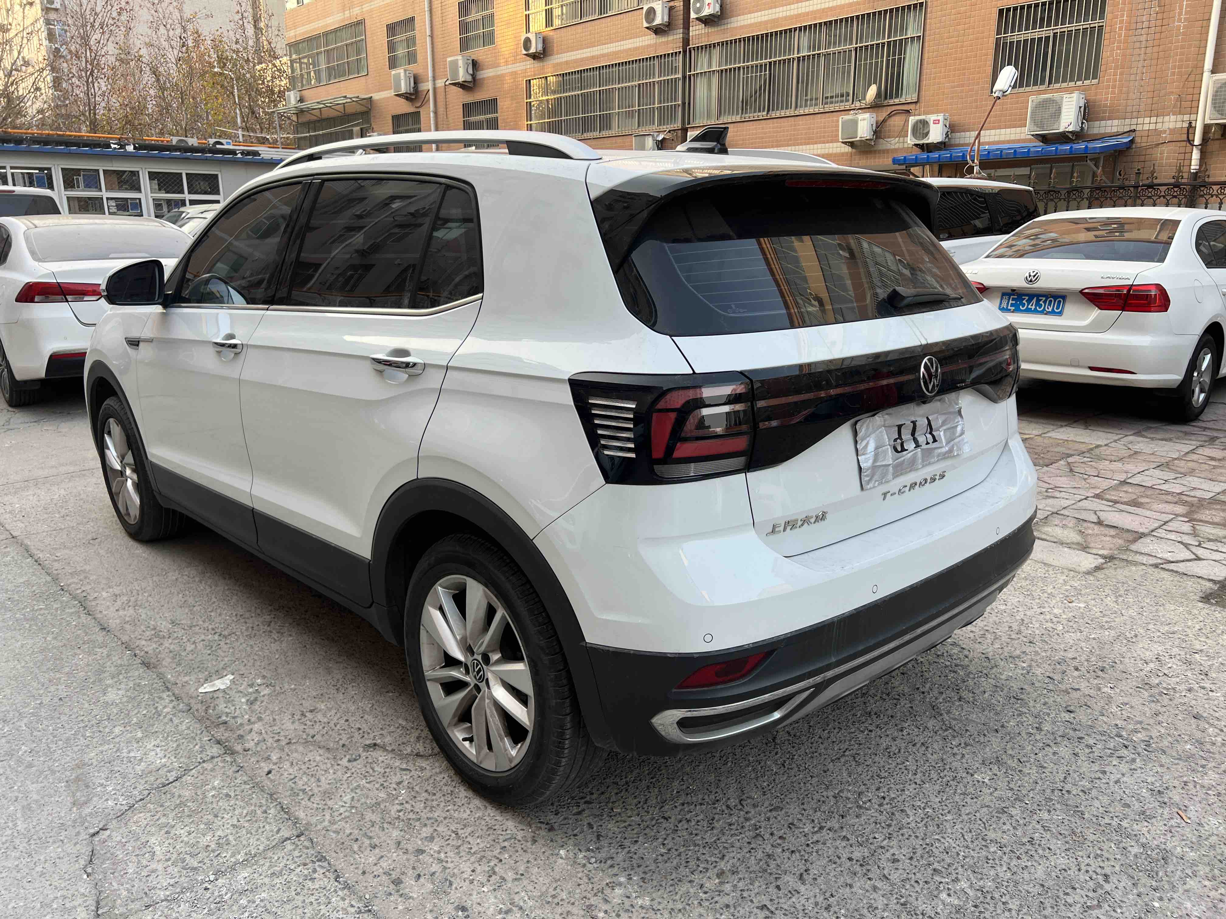 Volkswagen T-Cross 2024 car image #9
