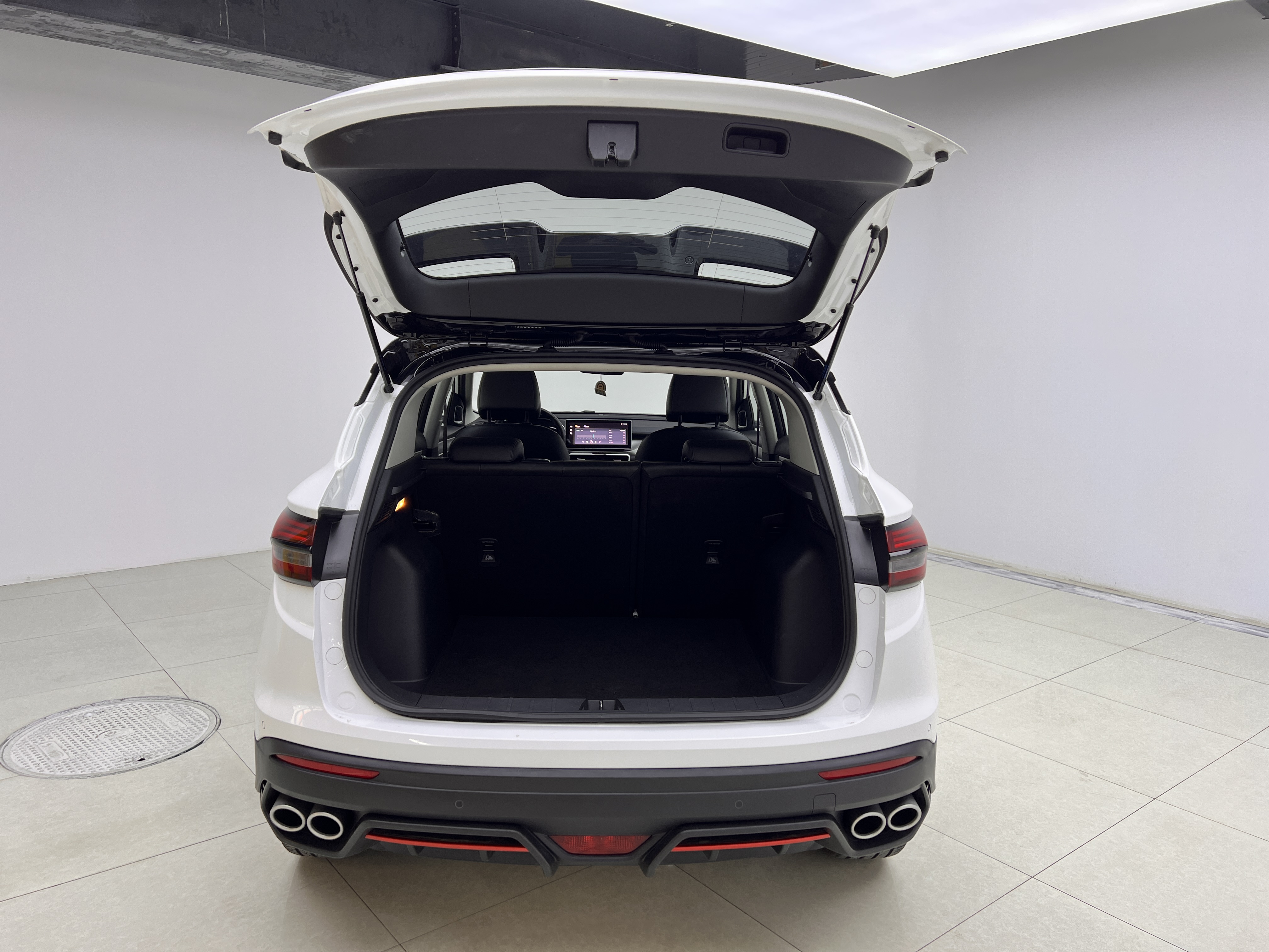 GEELY Coolray 2024 #9 GEELY Coolray 2024 car image #9