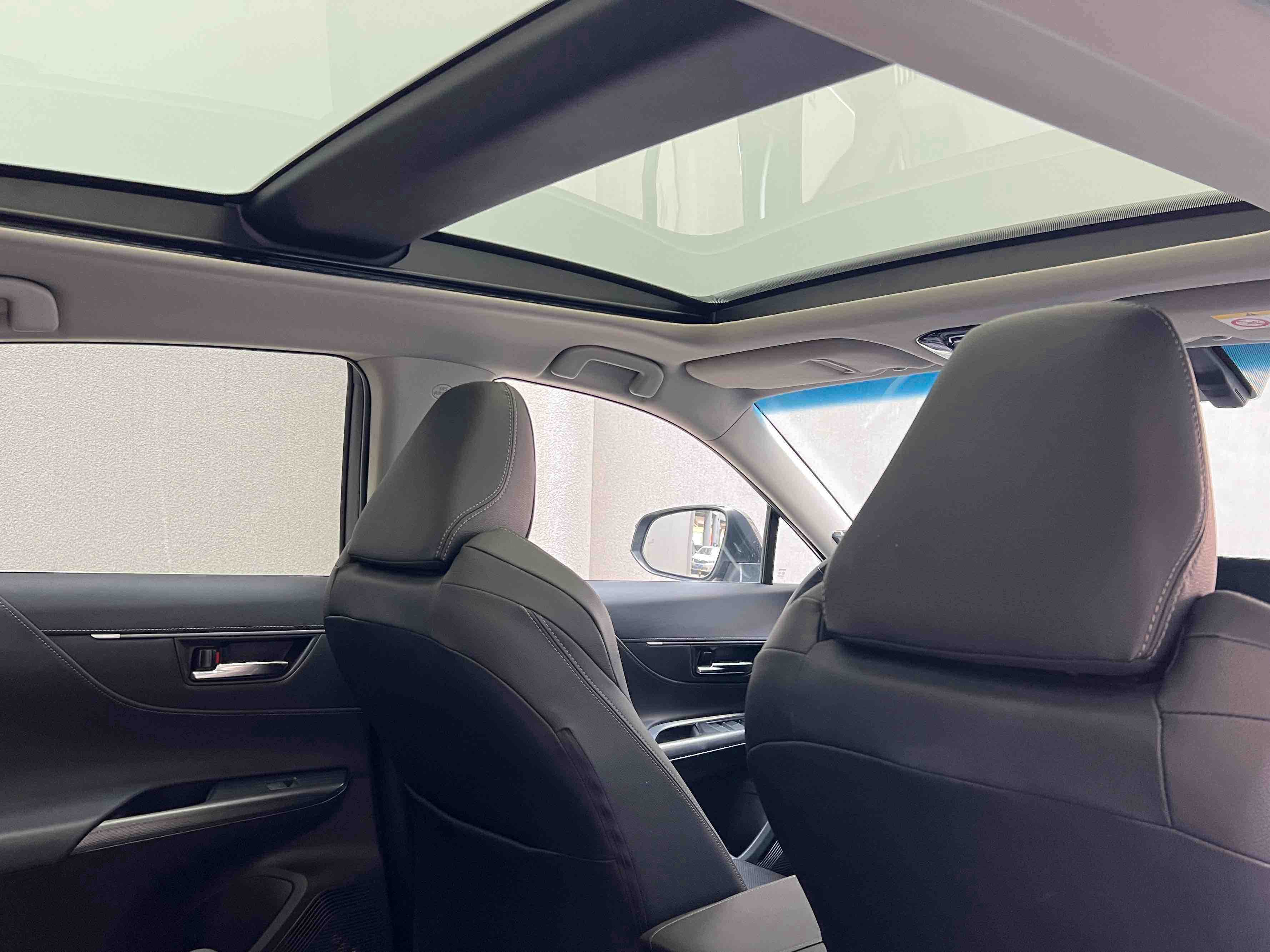 Toyota Harrier 2023 car image #9