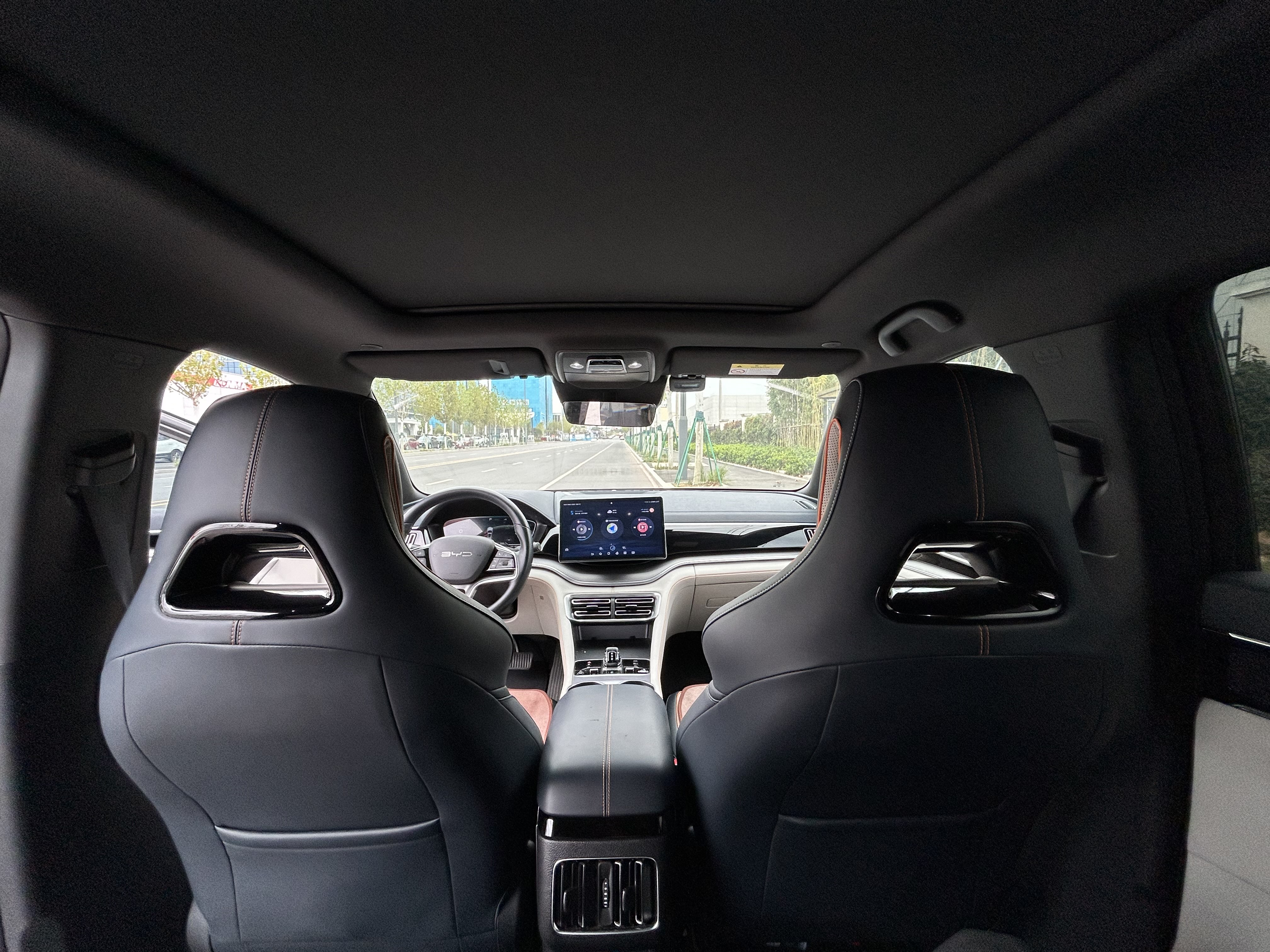 BYD Song Plus New Energy 2023 car image #9