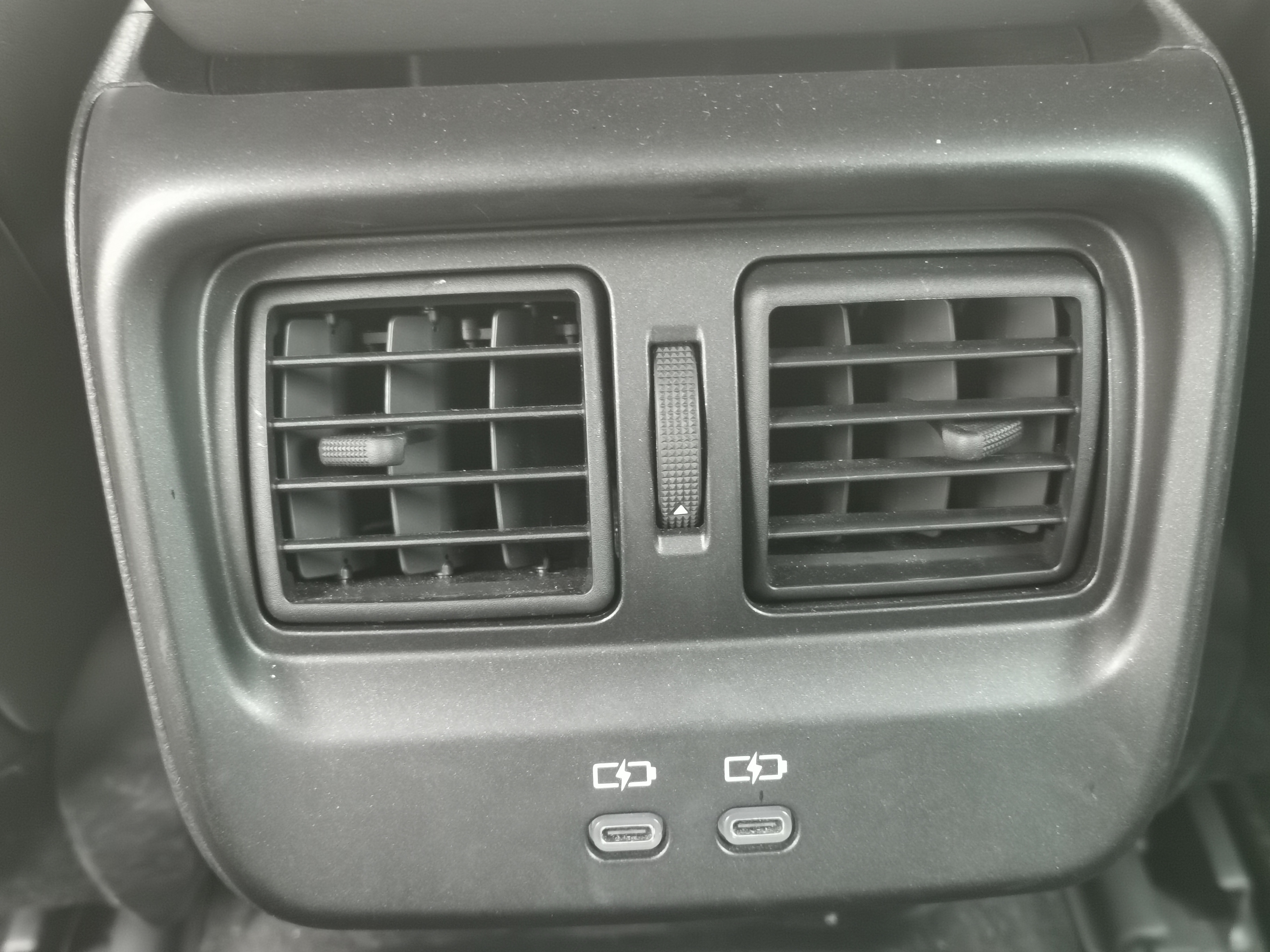 Toyota Crown 2023 car image #9