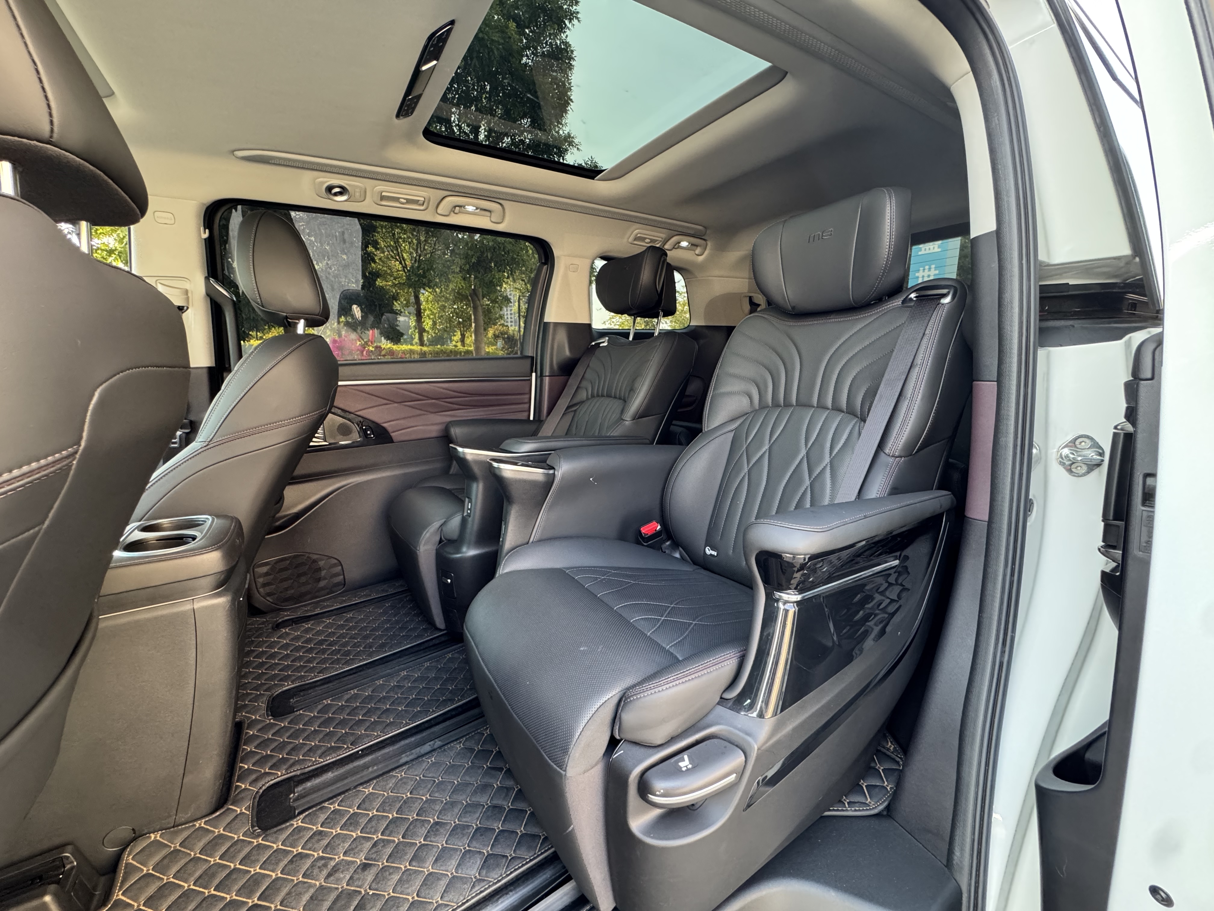 广汽传祺 传祺M8 2023 汽车图片 #9