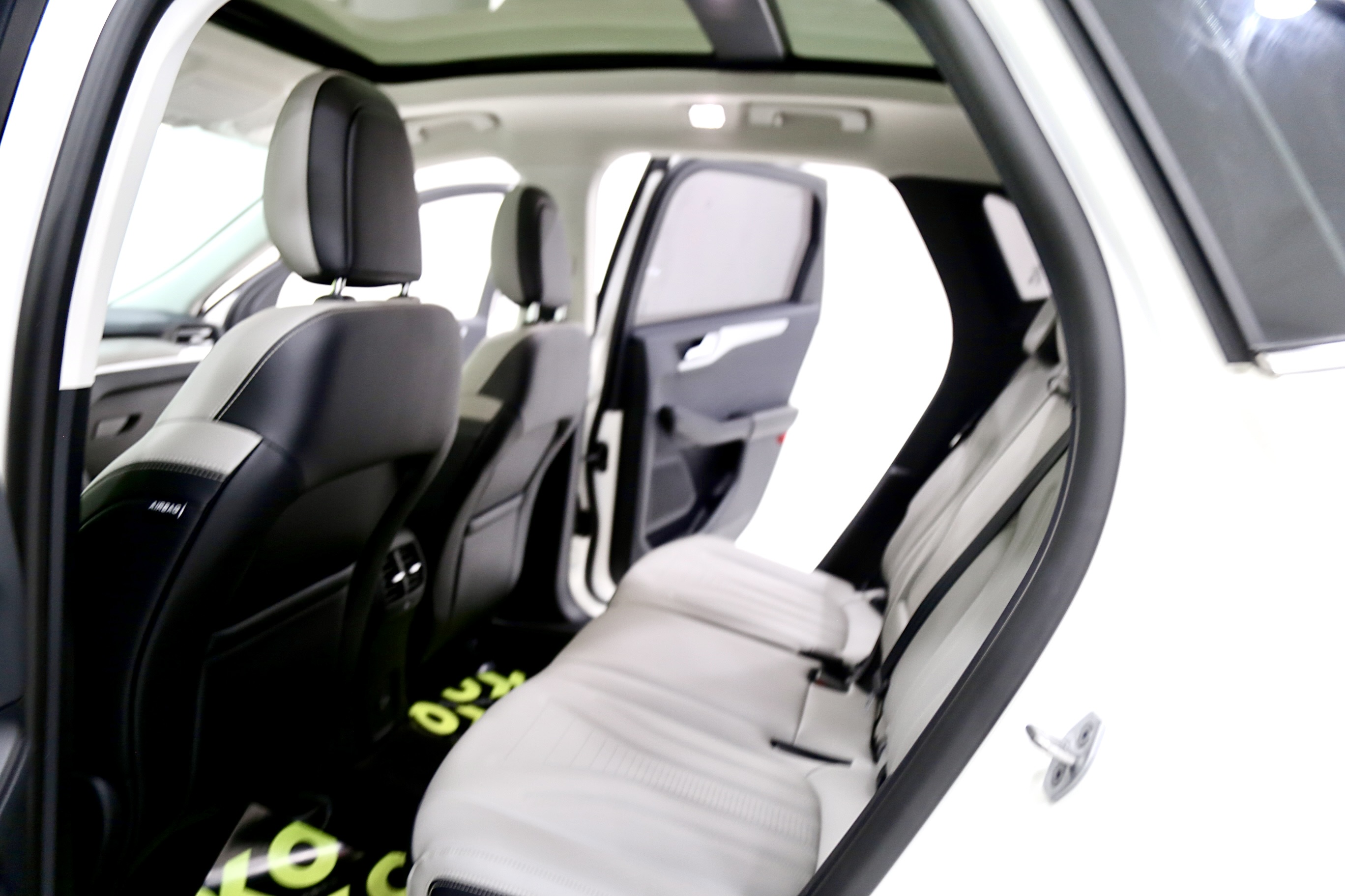 Ford Escape 2024 immagine di auto #9