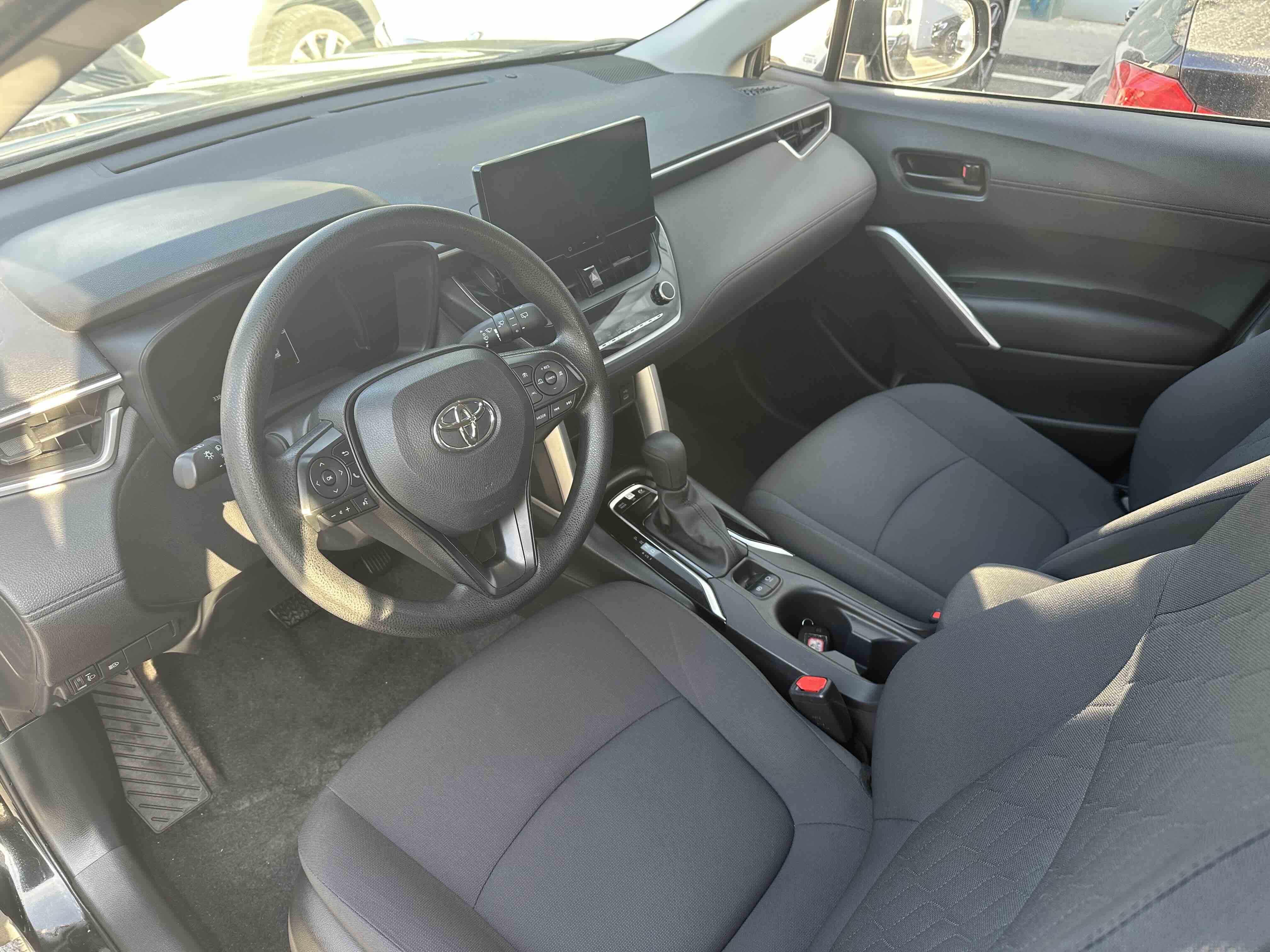 Corolla Cross 2023 immagine di auto #9