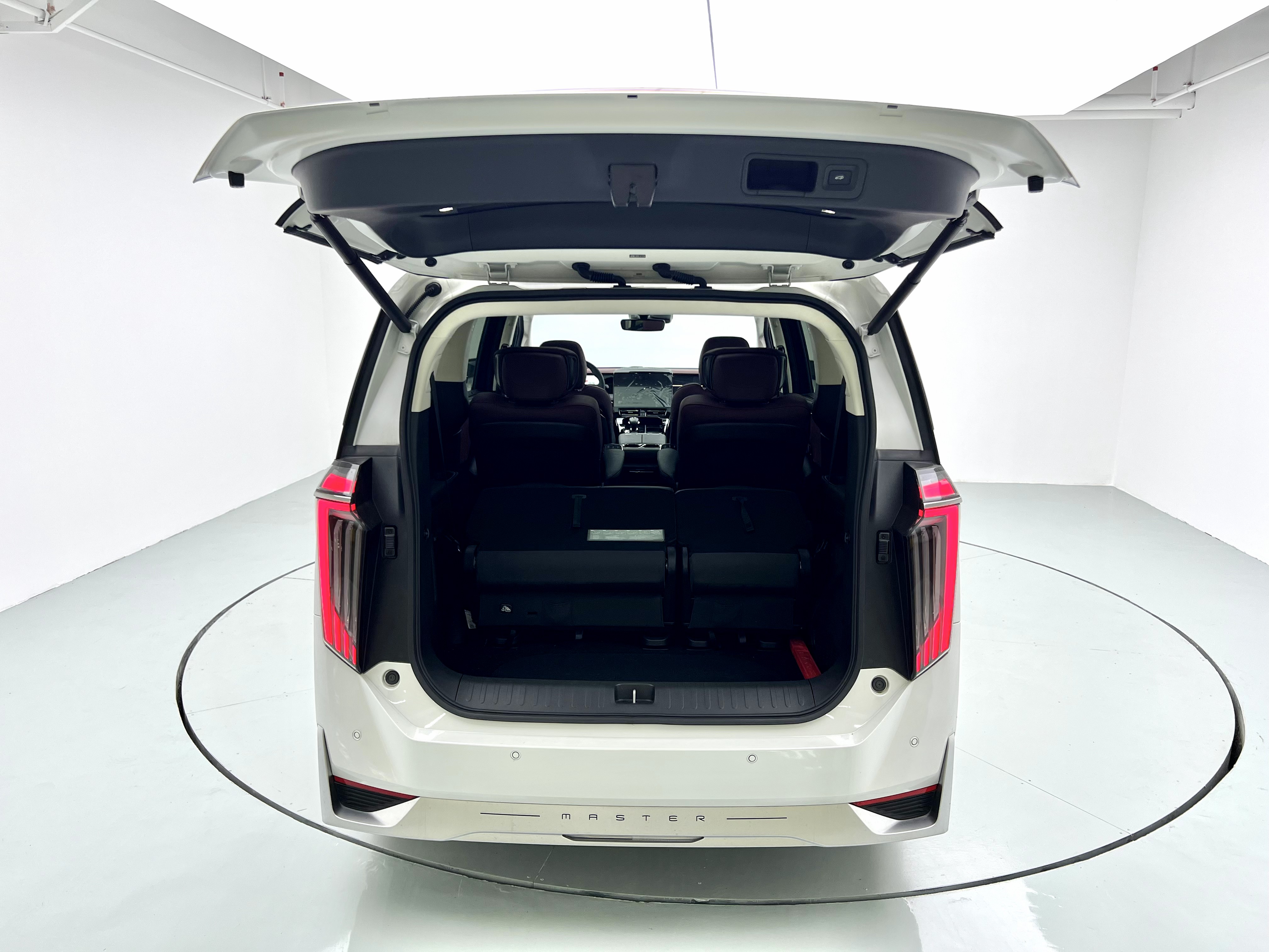 GAC Trumpchi E9 2024 #9 GAC Trumpchi E9 2024 car image #9