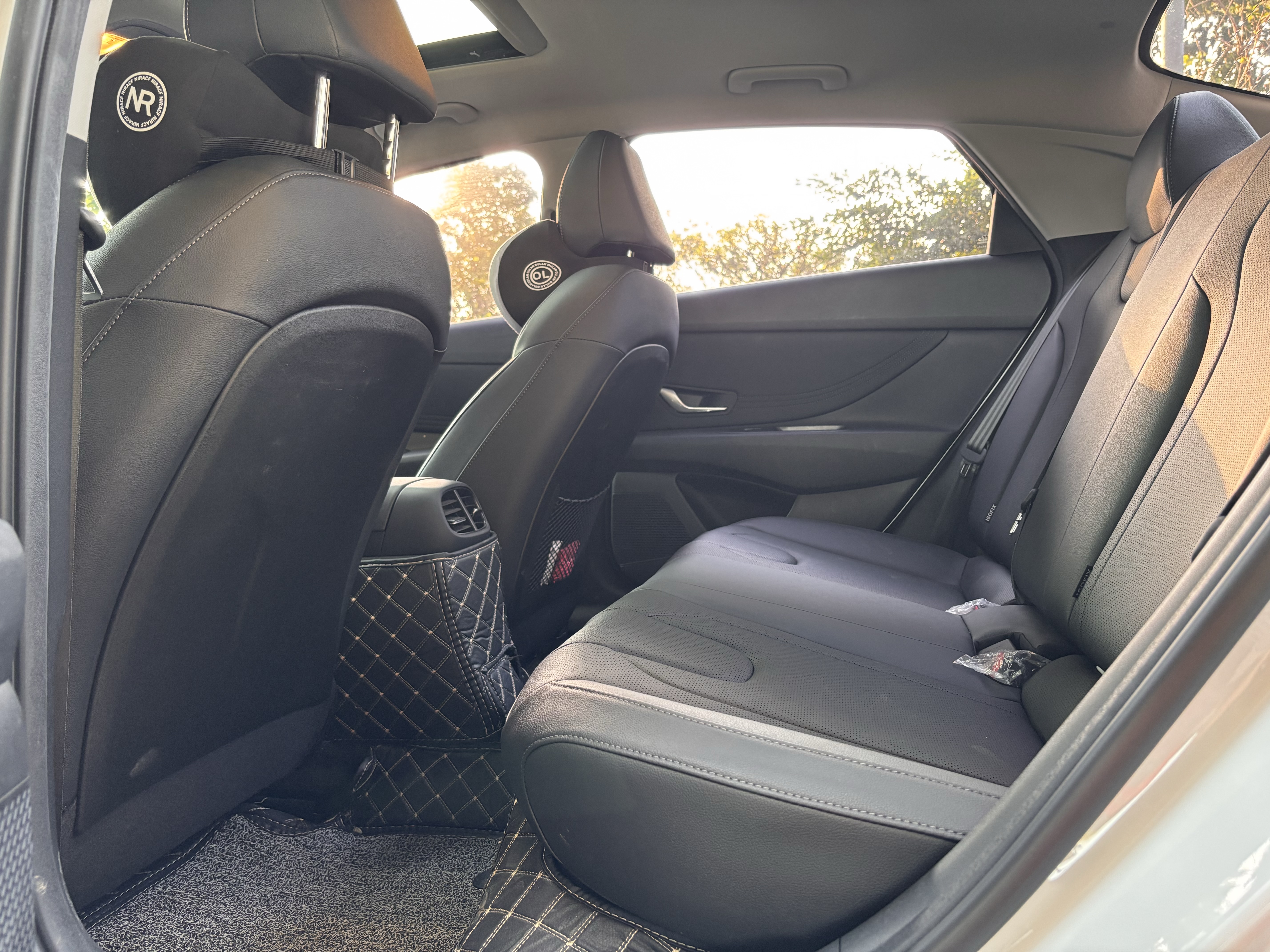 Hyundai Elantra 2024 immagine di auto #9