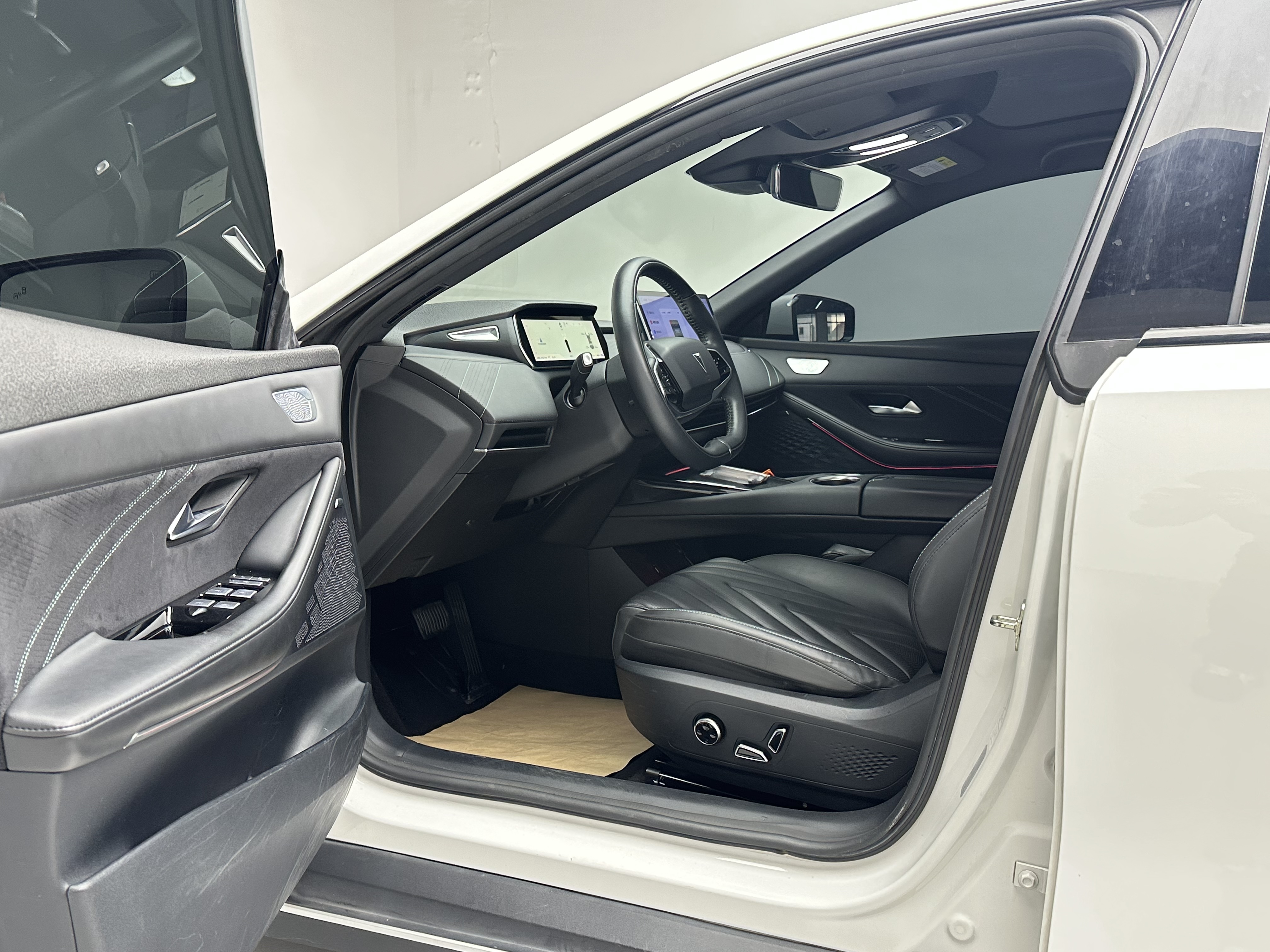 Deepal SL03 2023 car image #9