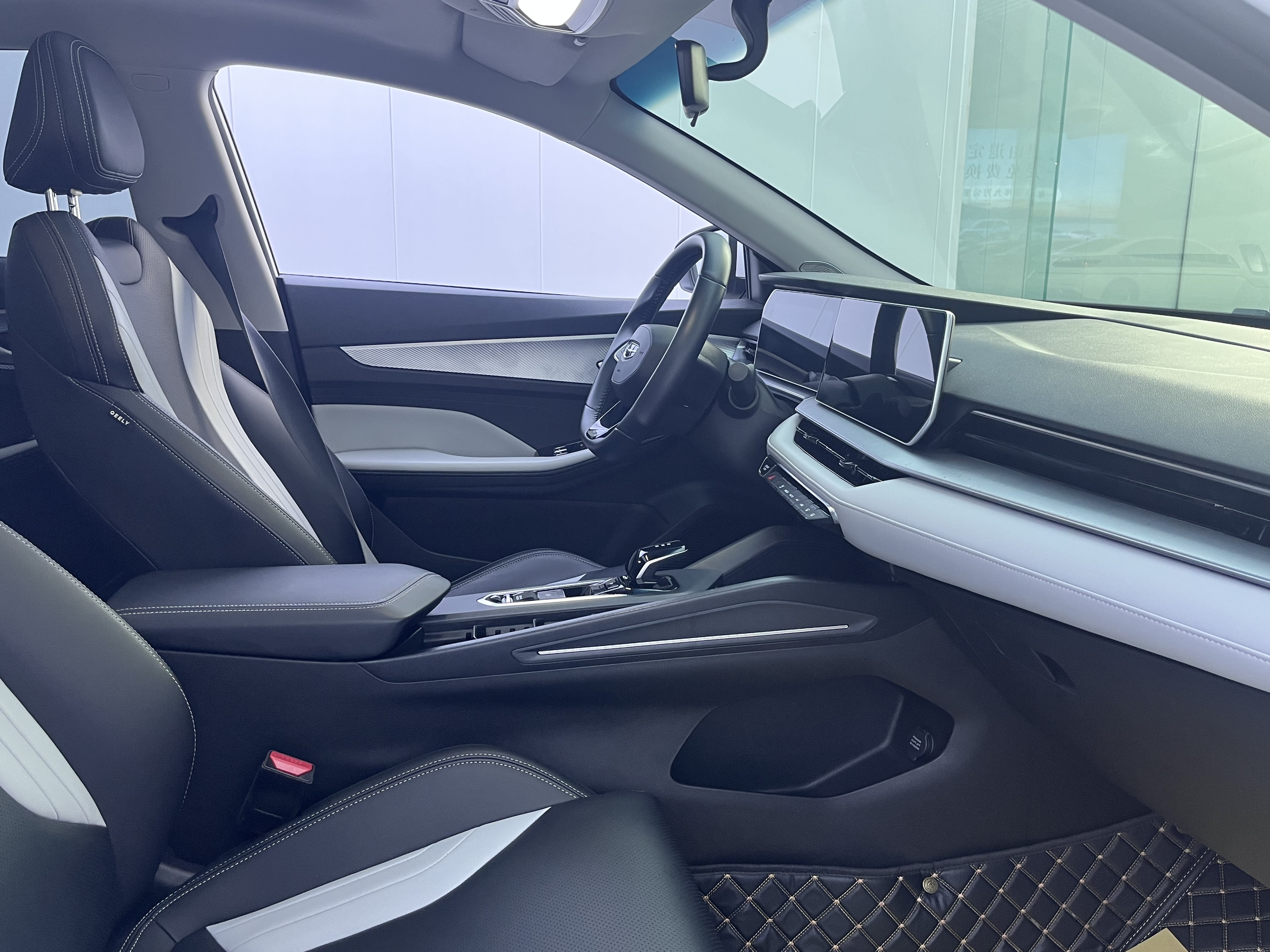 GEELY Binray 2023 car image #9