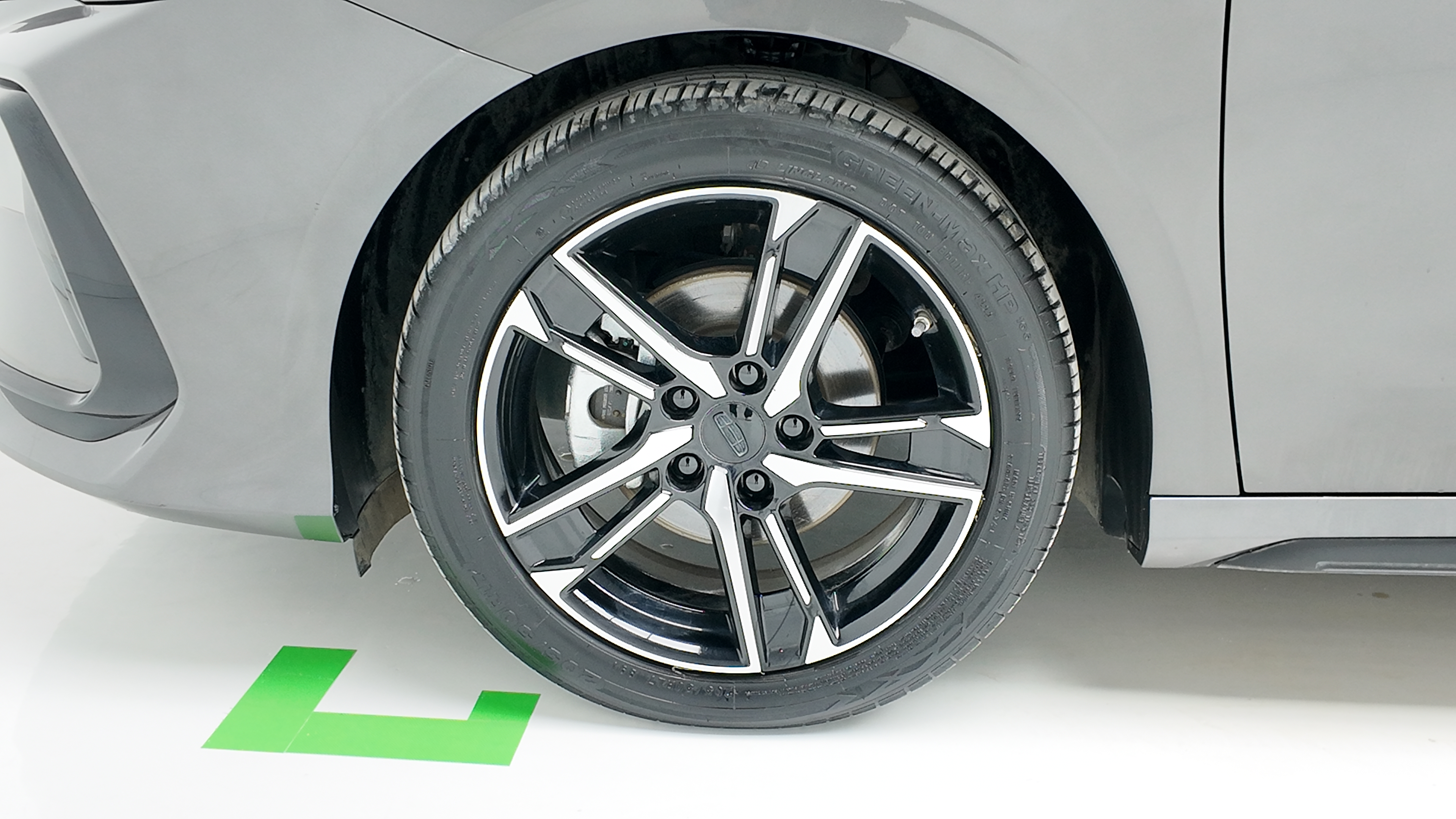 GEELY Binray 2023 car image #9