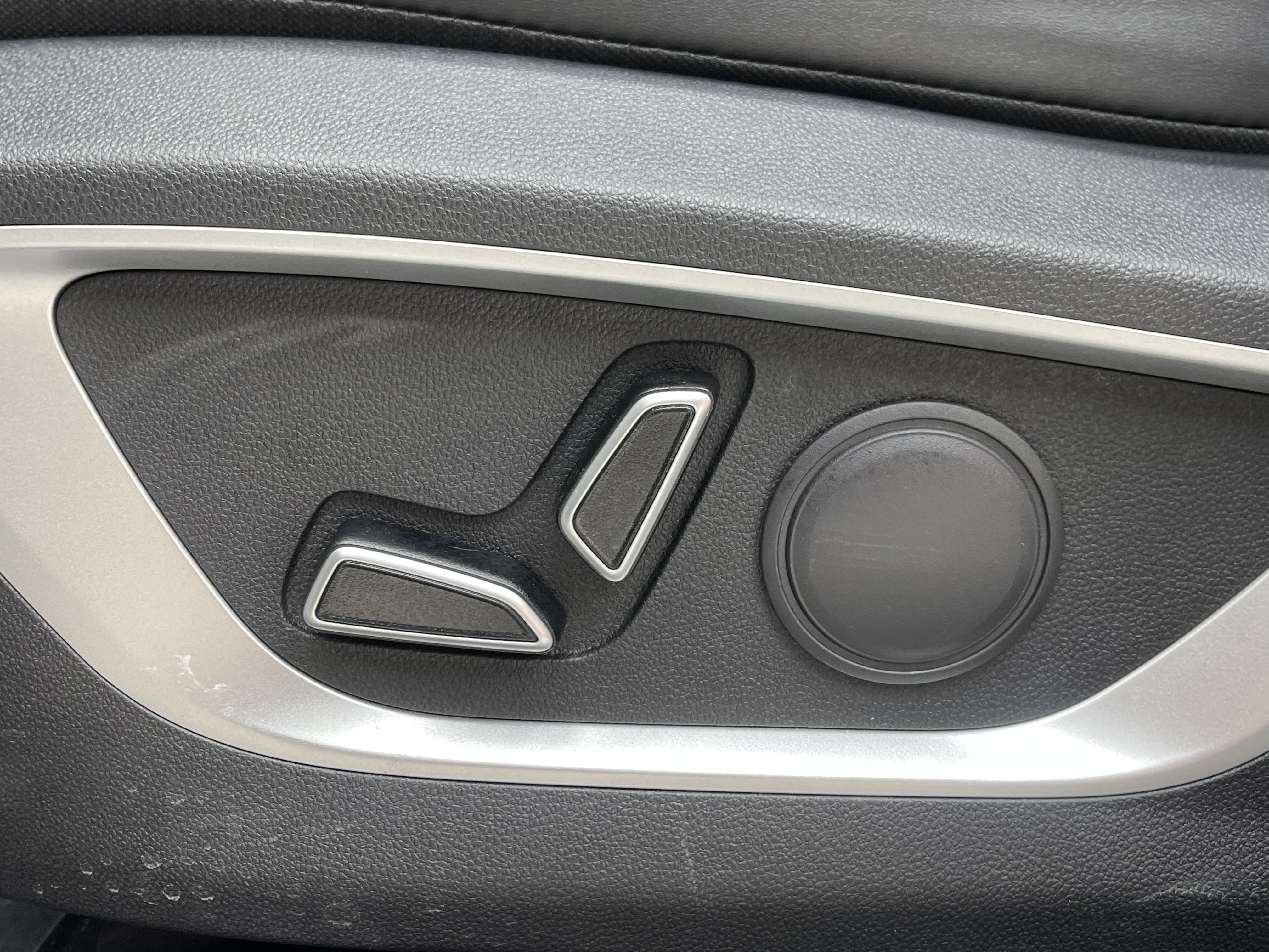 Changan CS75 Plus iDD 2023 #9 Changan CS75 Plus iDD 2023 car image #9