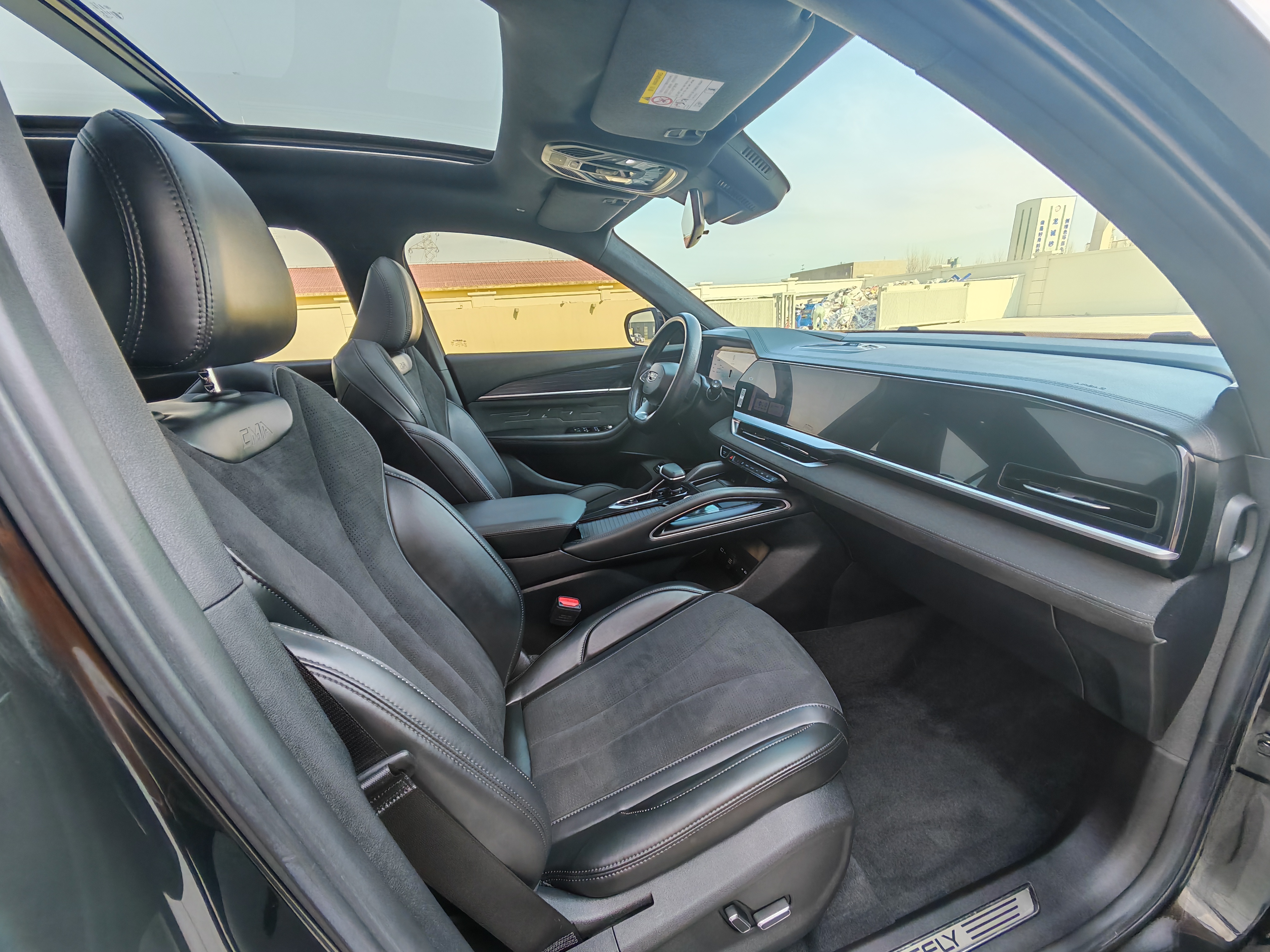 GEELY Monjaro 2024 car image #9