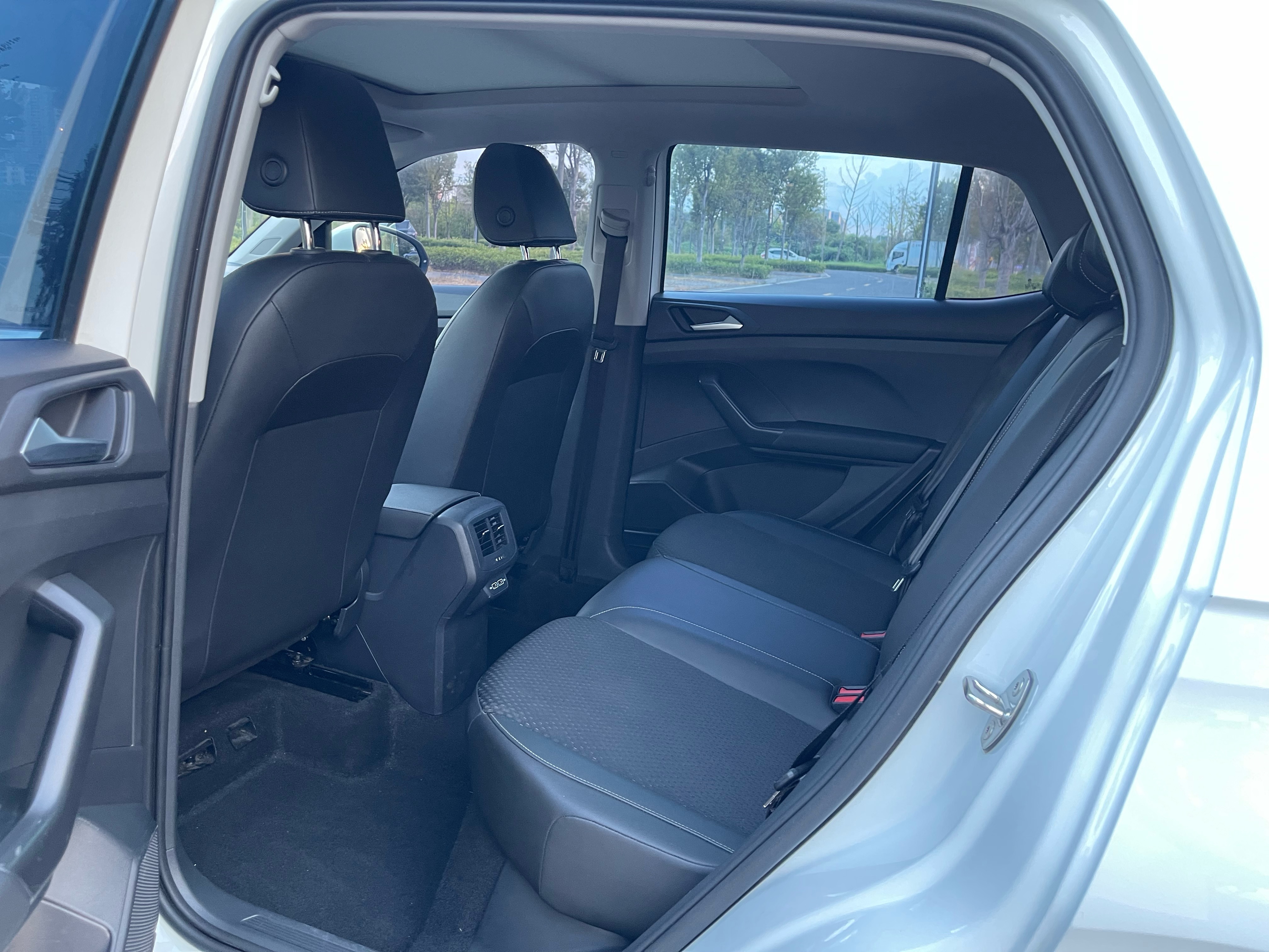 Volkswagen Tacqua 2023 #9 Volkswagen Tacqua 2023 car image #9