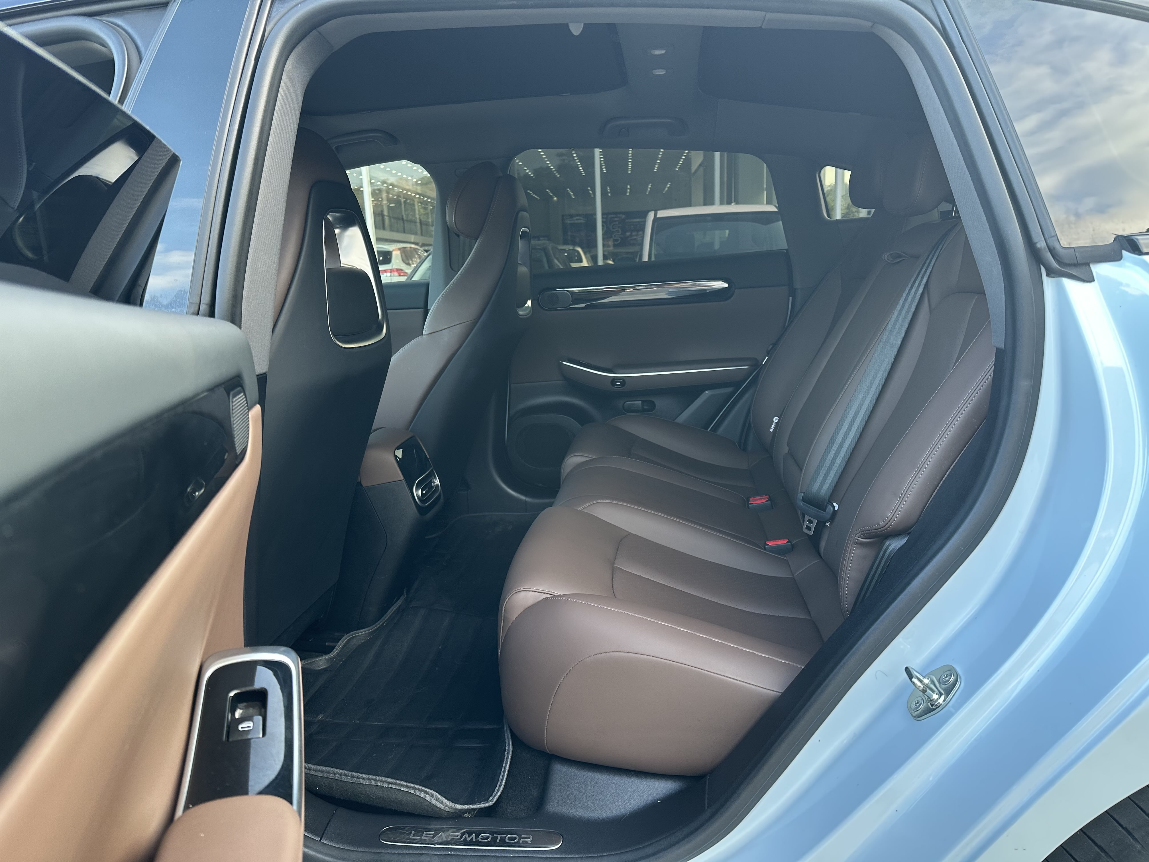 零跑汽车 零跑C01 2023 汽车图片 #9