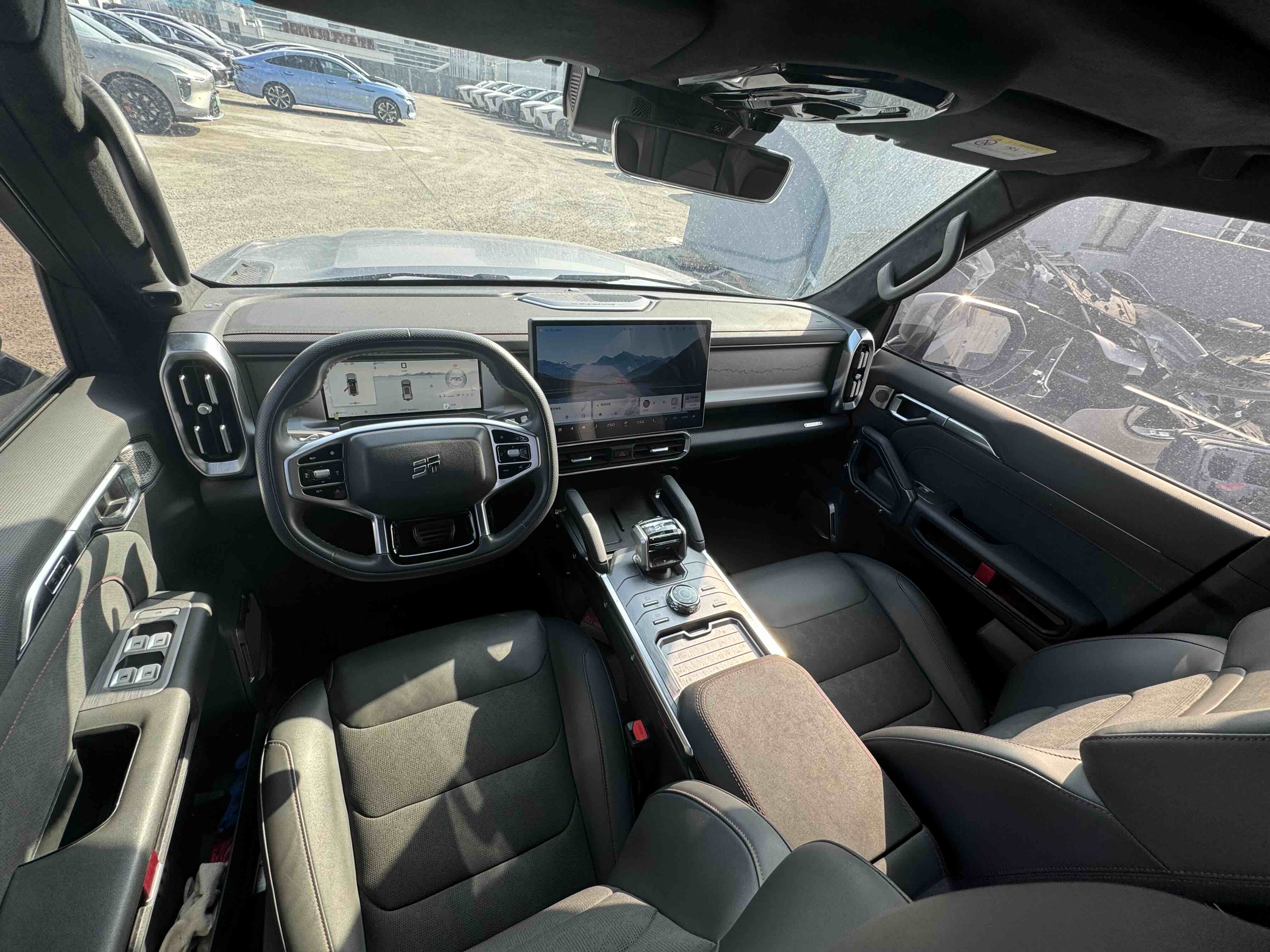 Jetour Shanhai Traveller 2023 car image #9