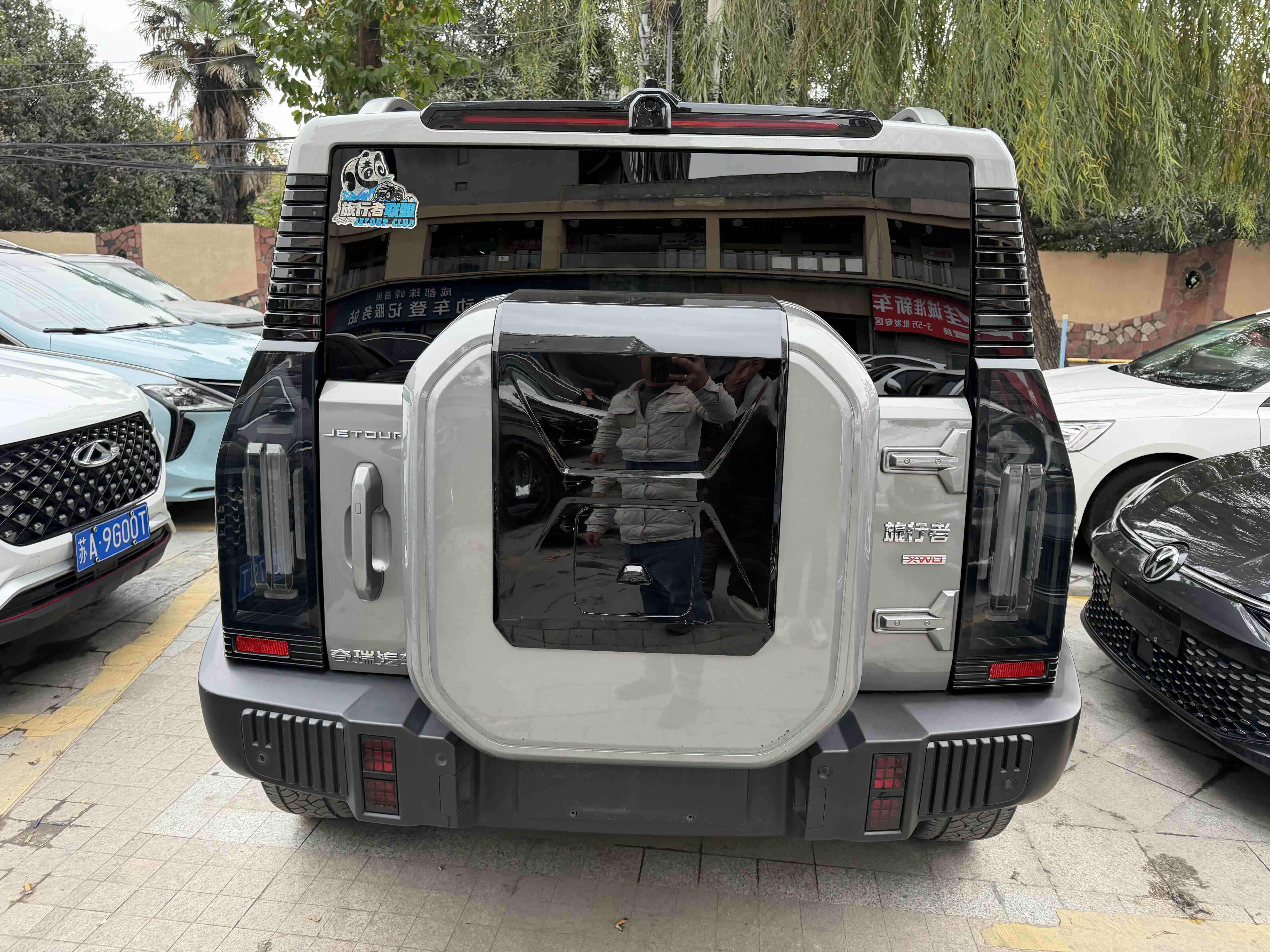 Jetour Traveller 2023 car image #9