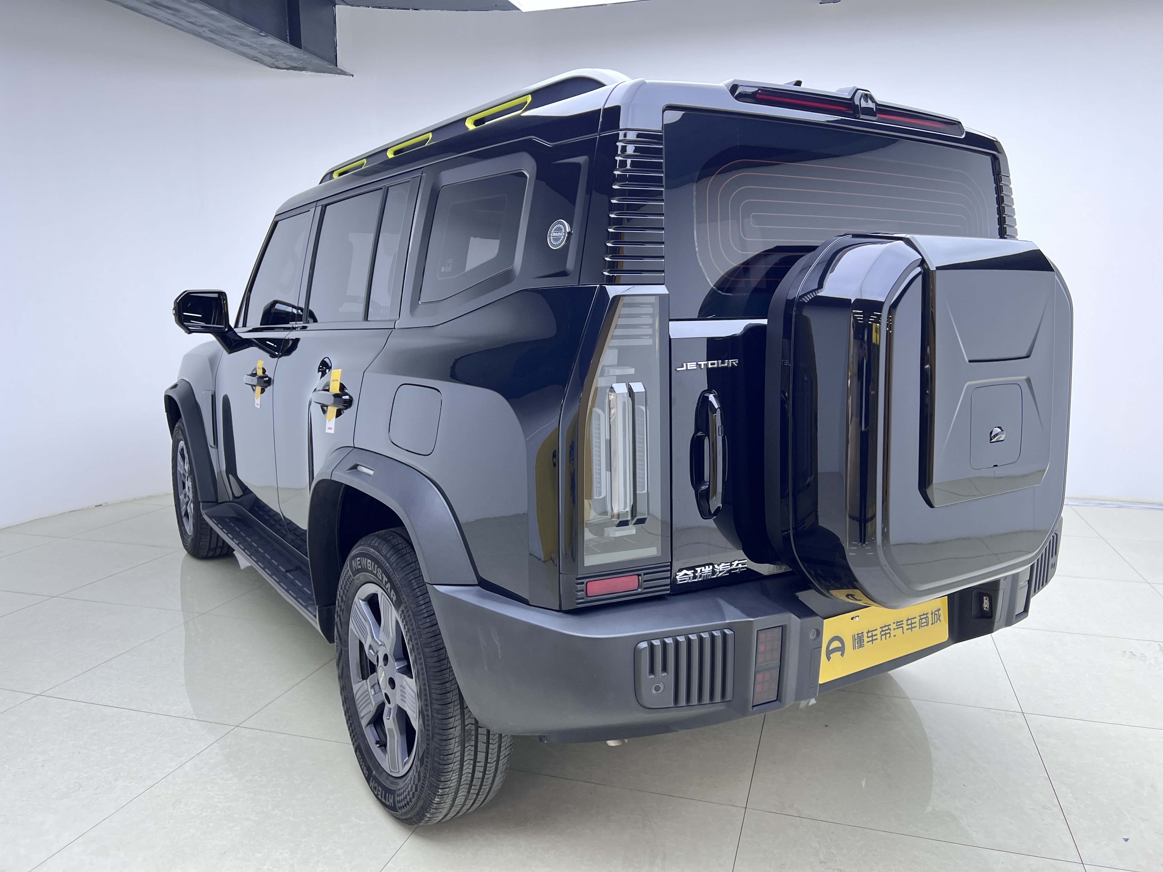 Jetour Traveller 2024 car image #9