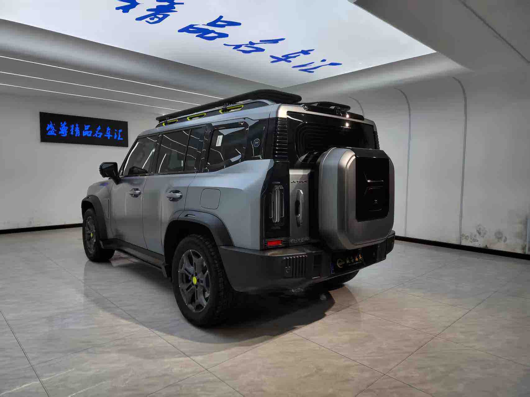 Jetour Traveller 2023 car image #9