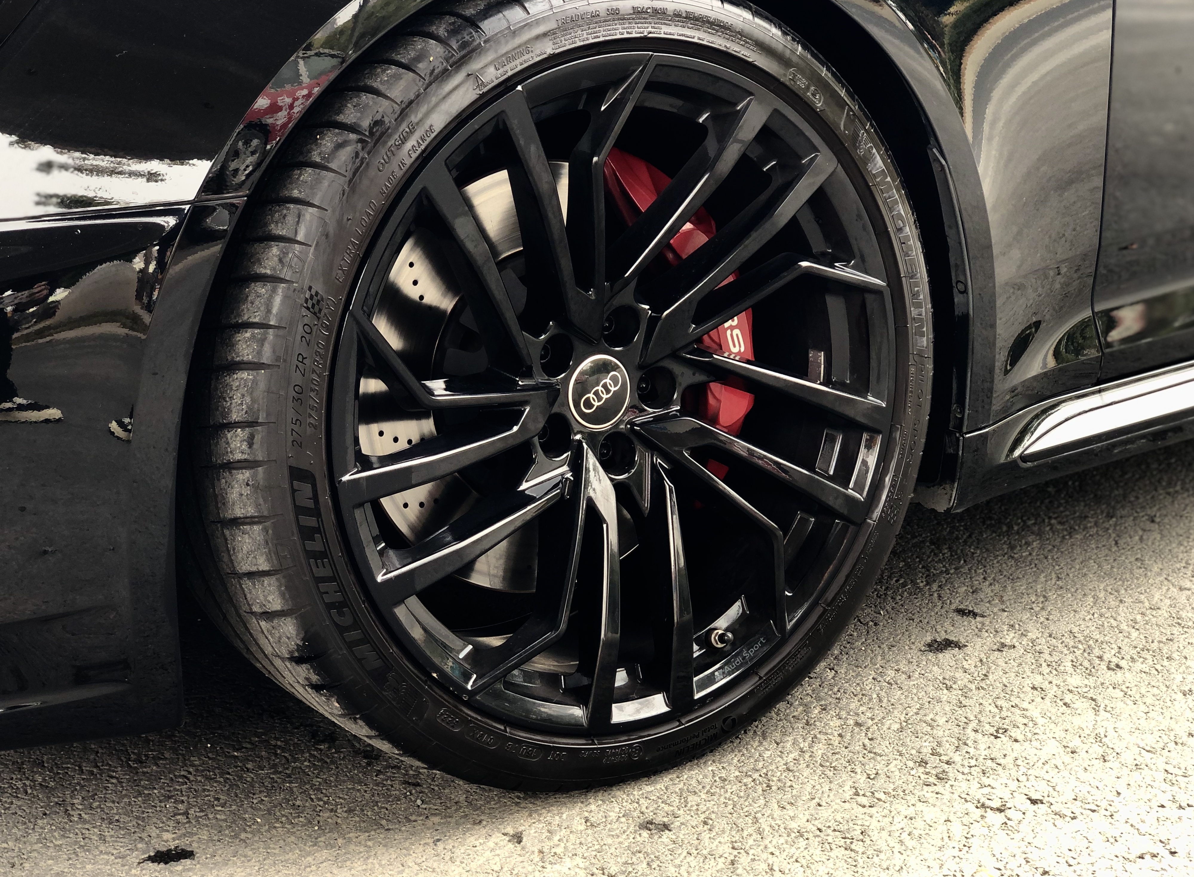 Audi RS 4 2023 immagine di auto #9