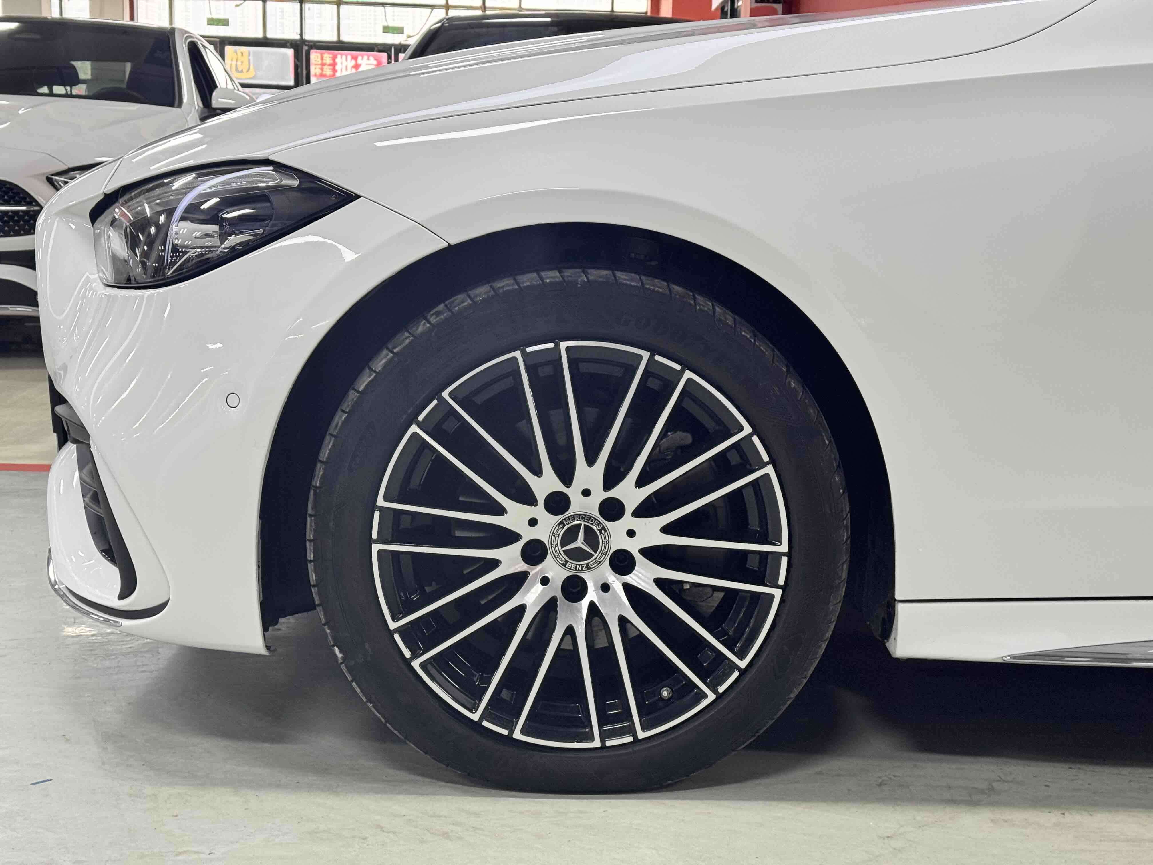 Mercedes-Benz C Class 2023 car image #9