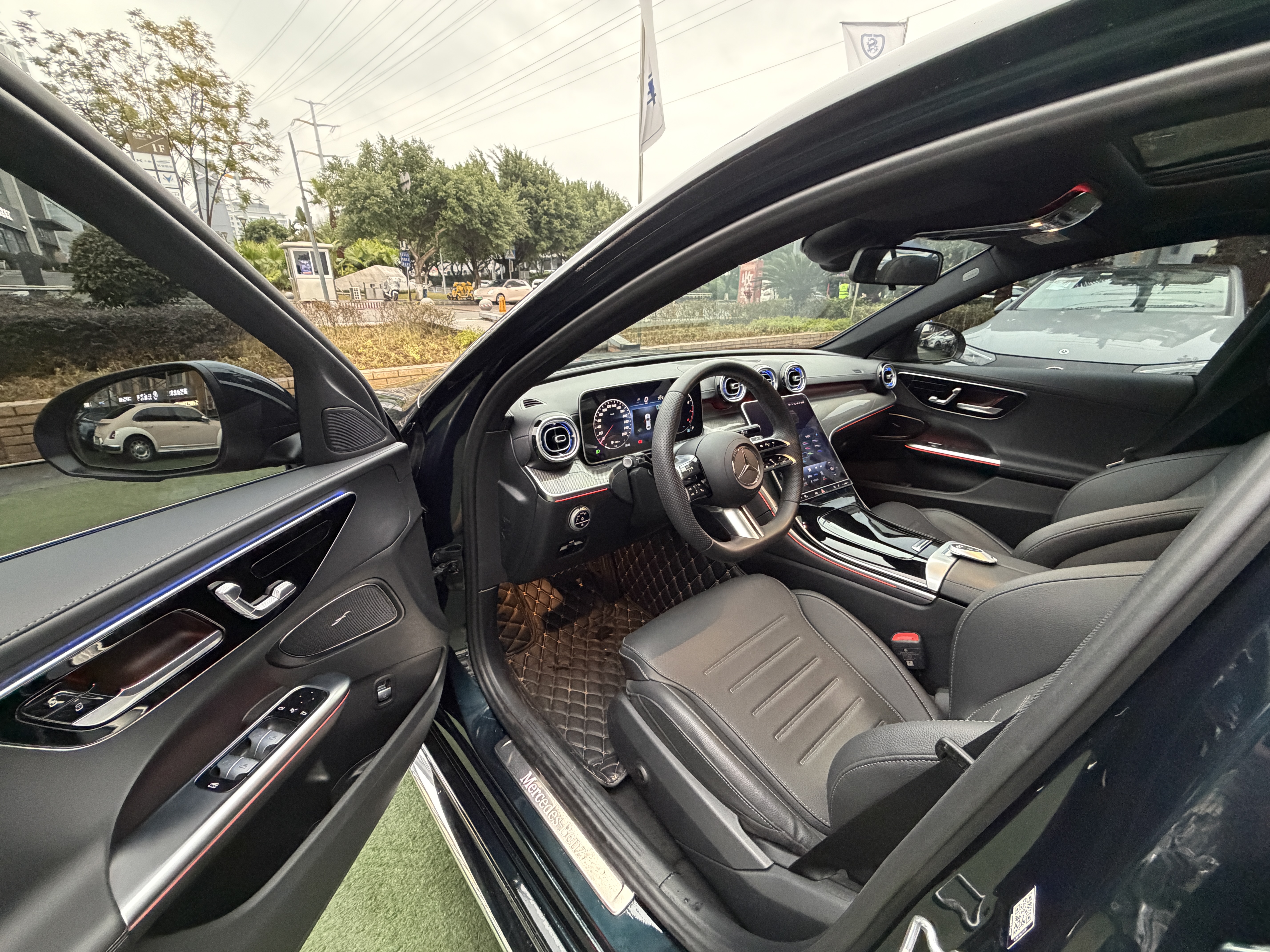 Mercedes-Benz C Class 2023 car image #9