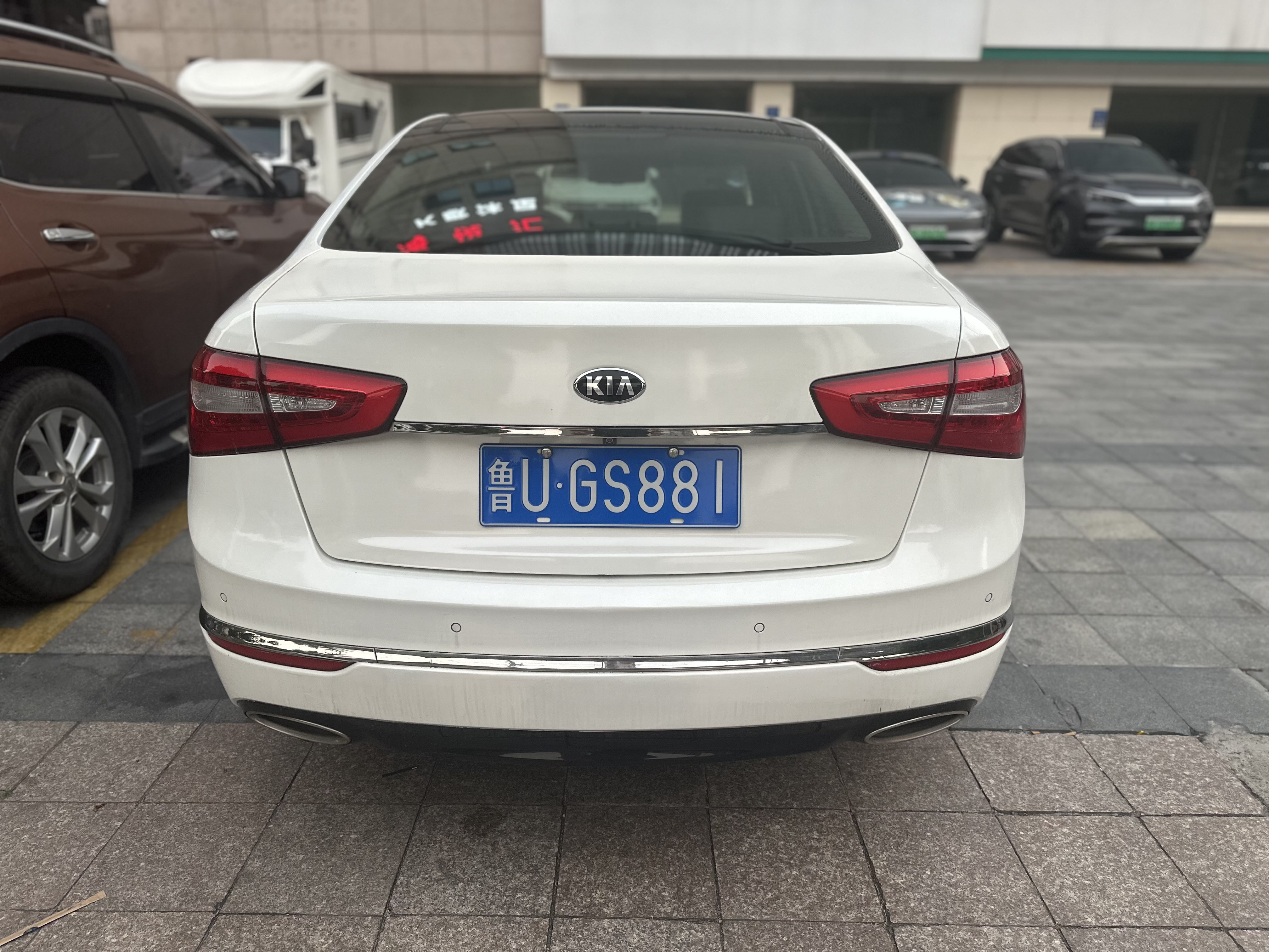 Kia Cadenza 2013 изображение автомобиля #9