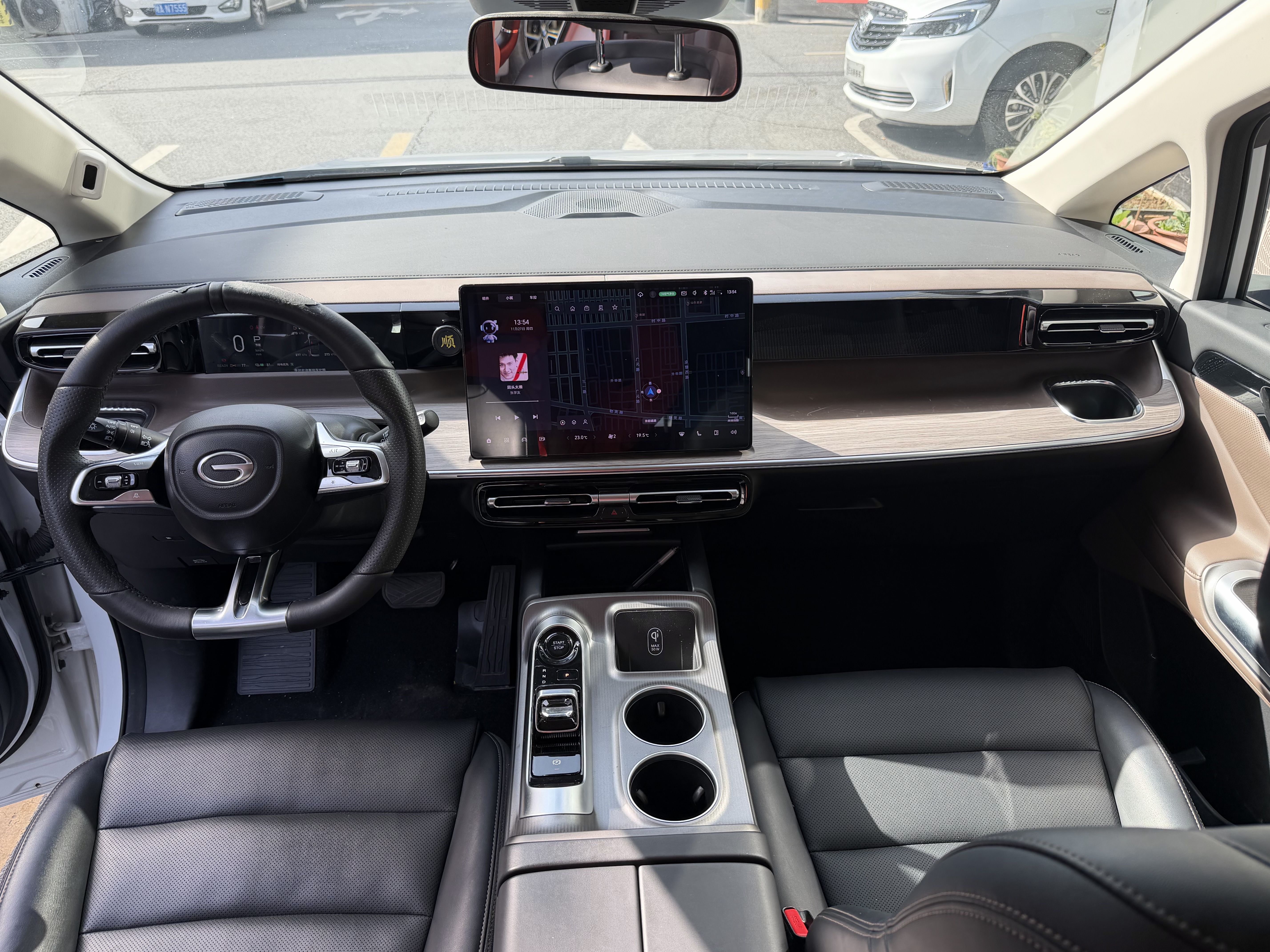 GAC Trumpchi E8 New Energy 2024 car image #9