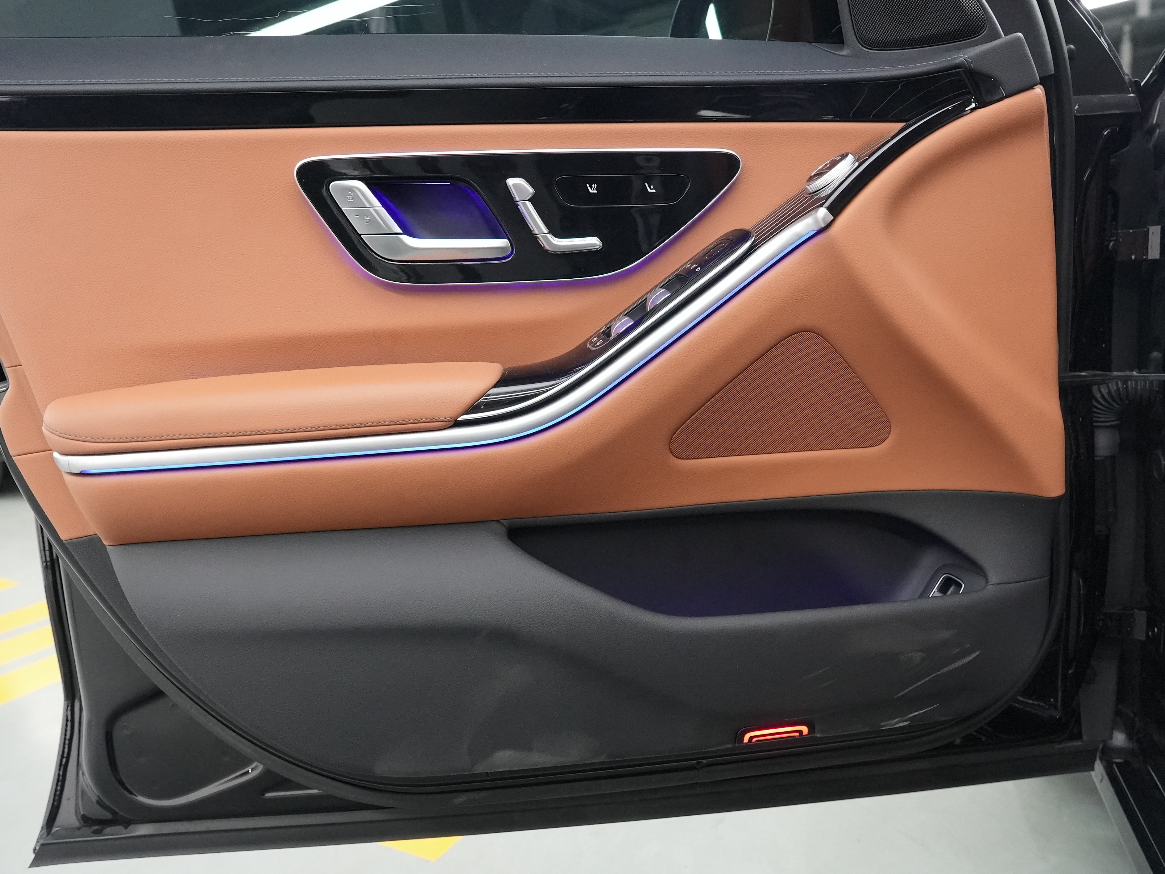 Mercedes-Benz S Class 2024 immagine di auto #9