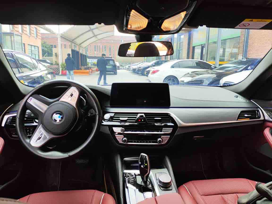 BMW 5 Series 2023 #9 BMW 5 Series 2023 car image #9