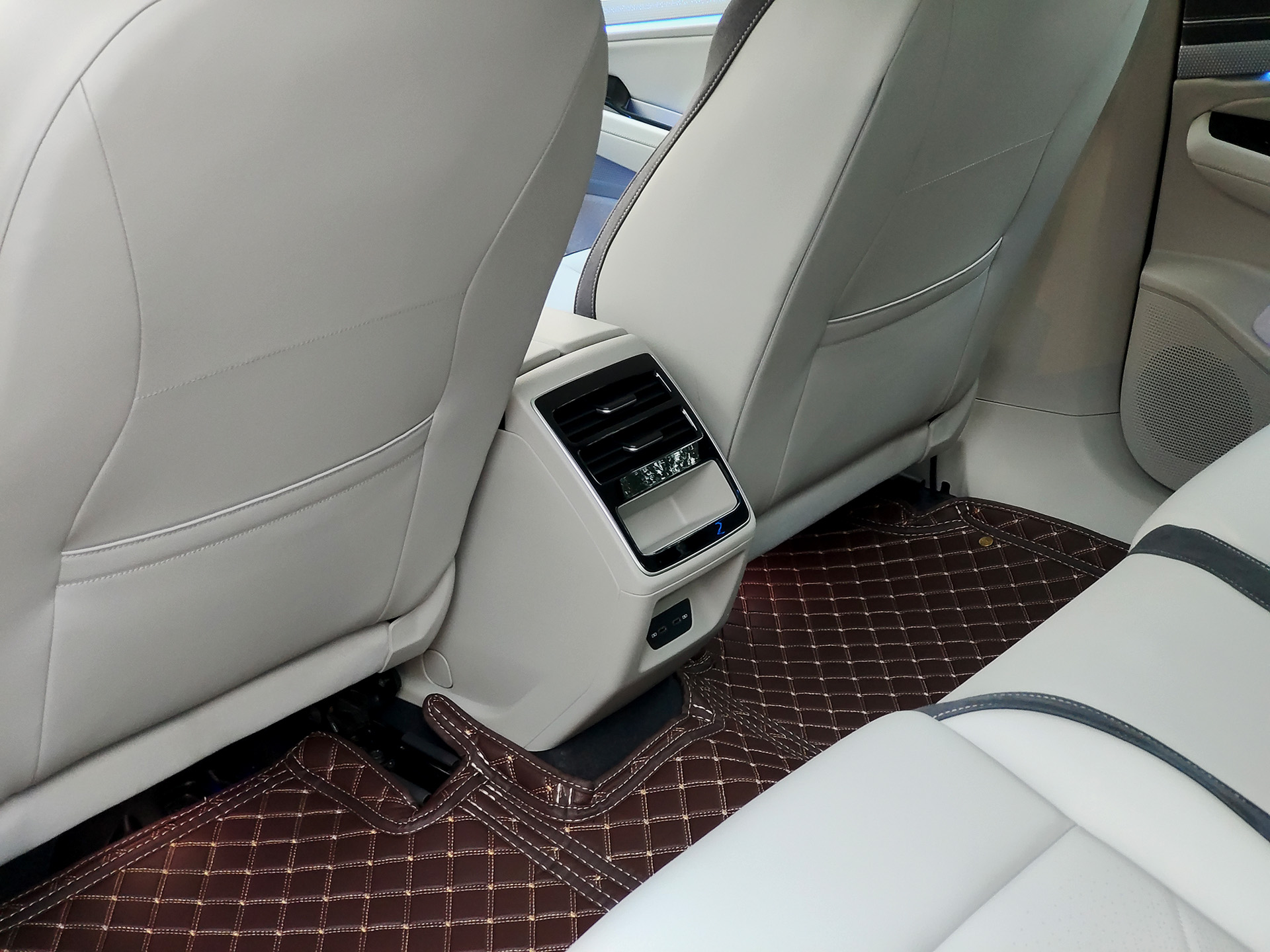 Volkswagen ID.7 Vizzion 2023 car image #9