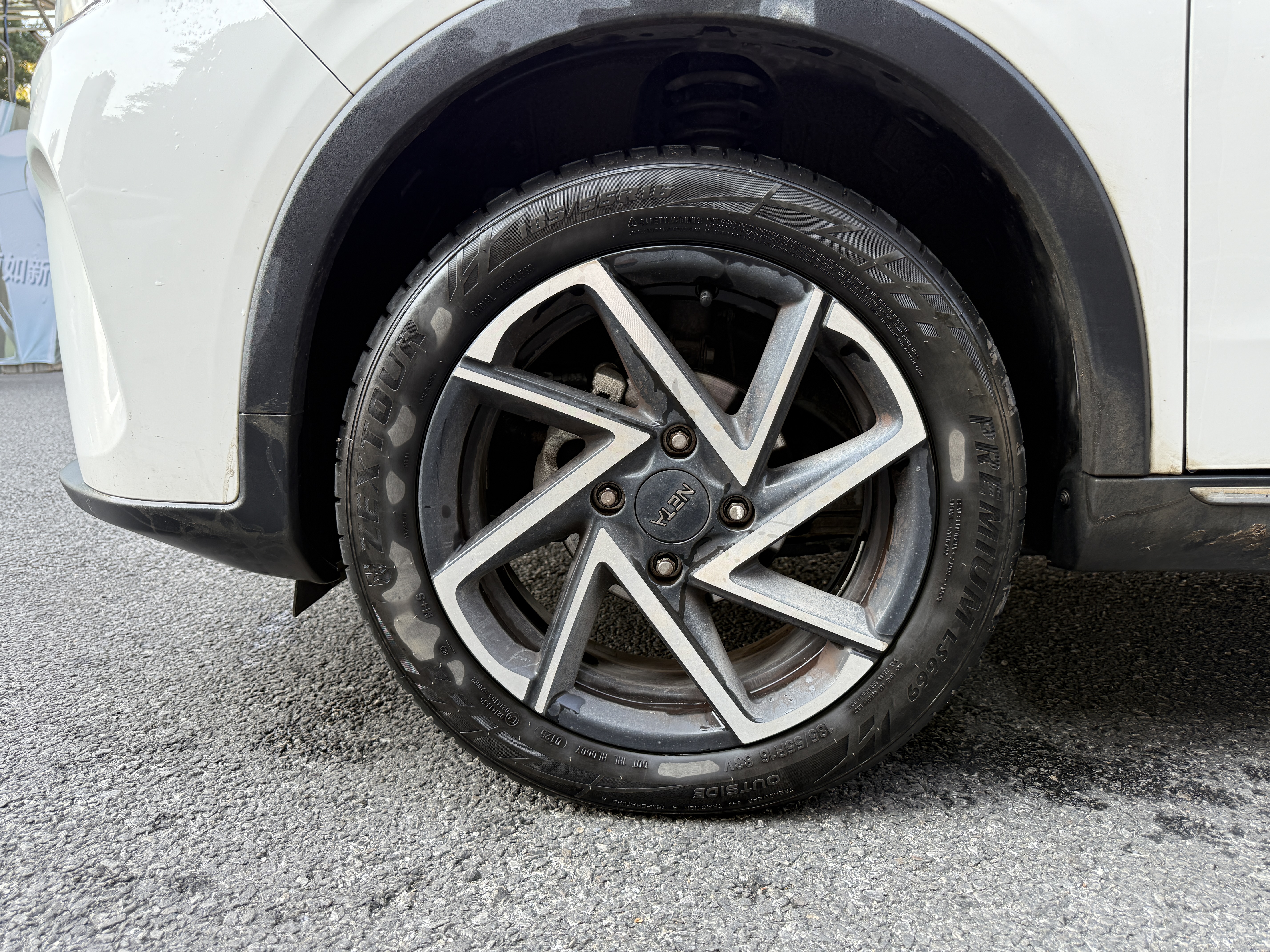 哪吒汽车 哪吒AYA 2023 汽车图片 #9