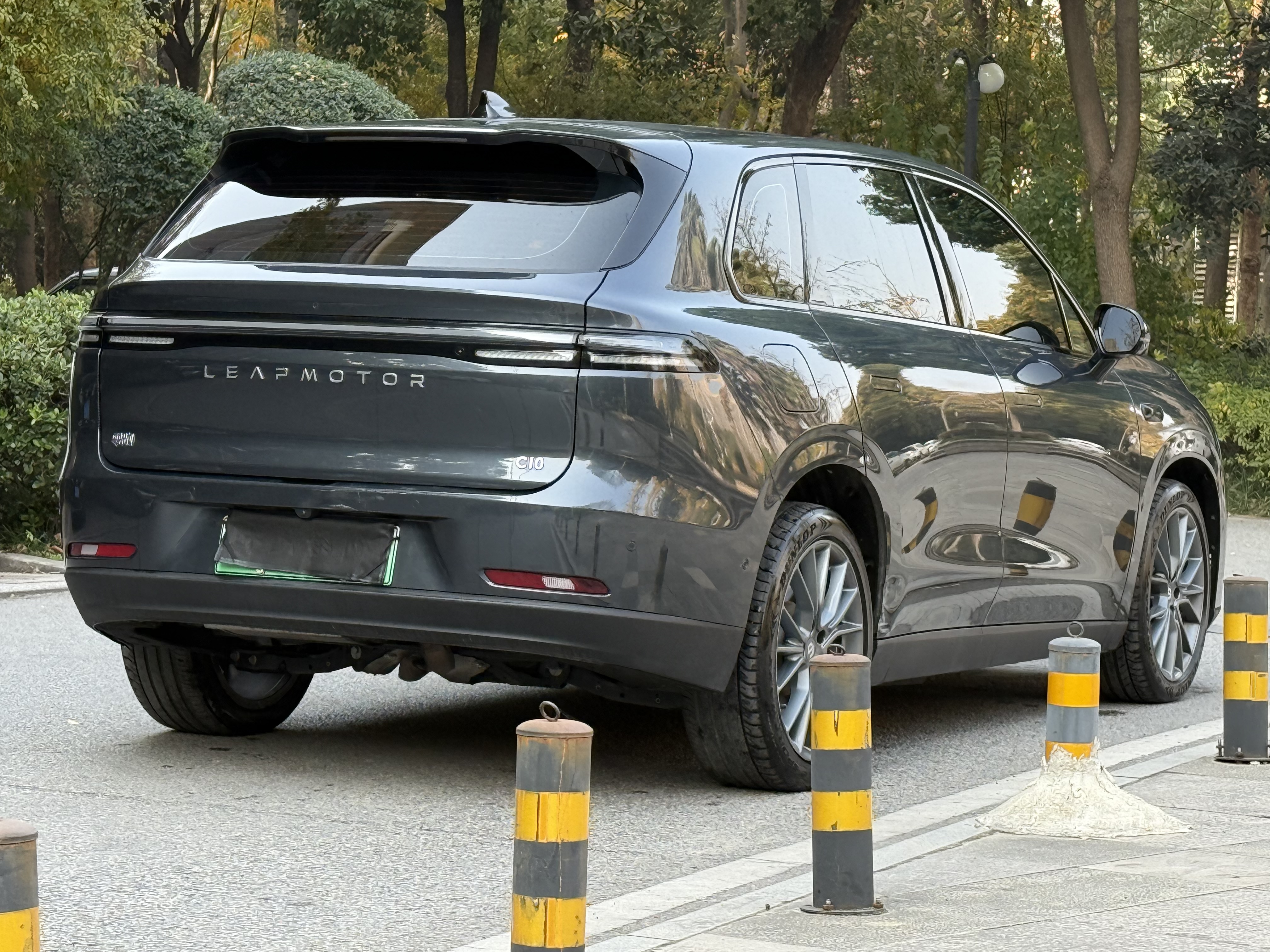 零跑汽车 零跑C10 2024 汽车图片 #9