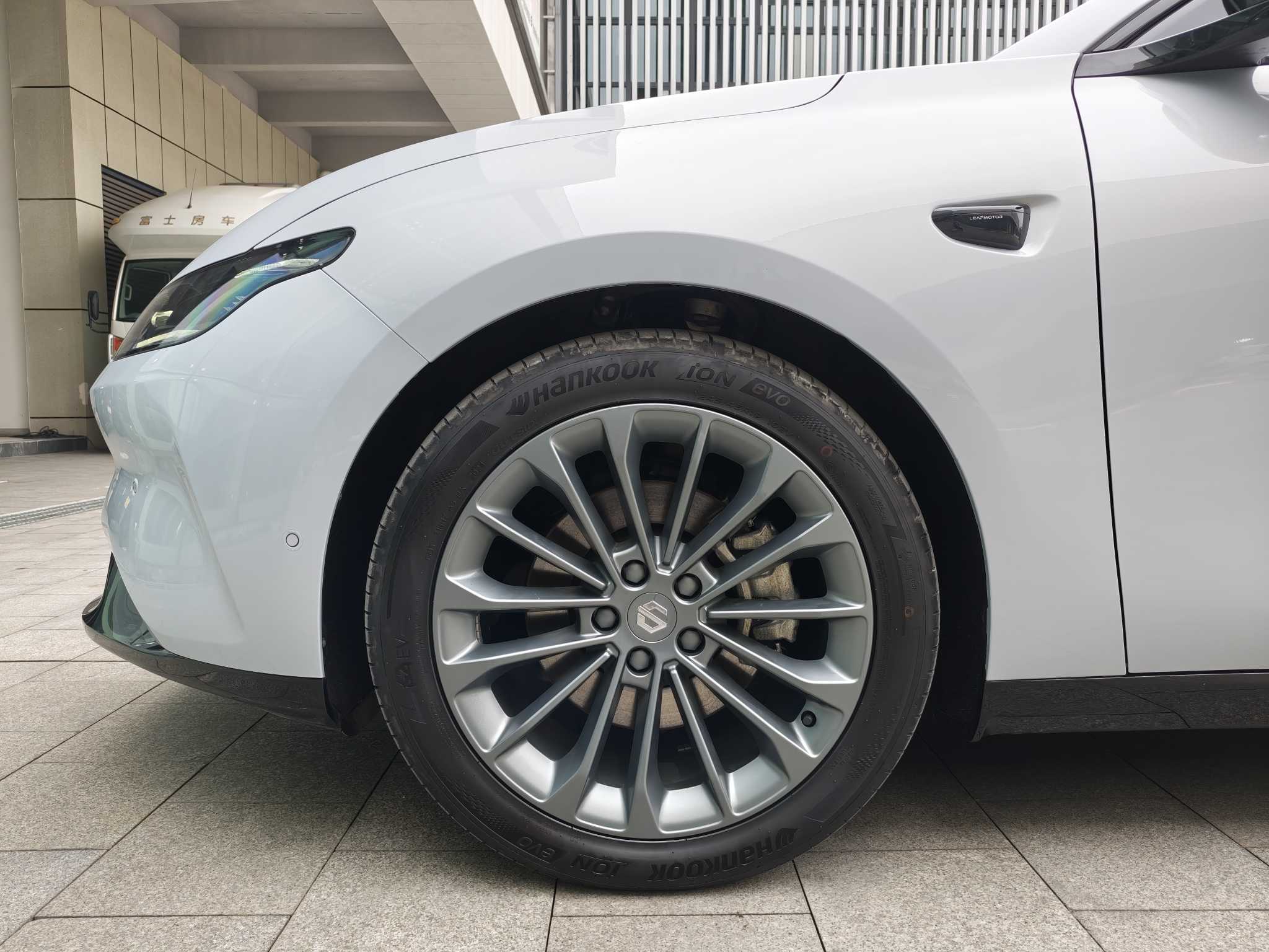 零跑汽车 零跑C01 2024 汽车图片 #9