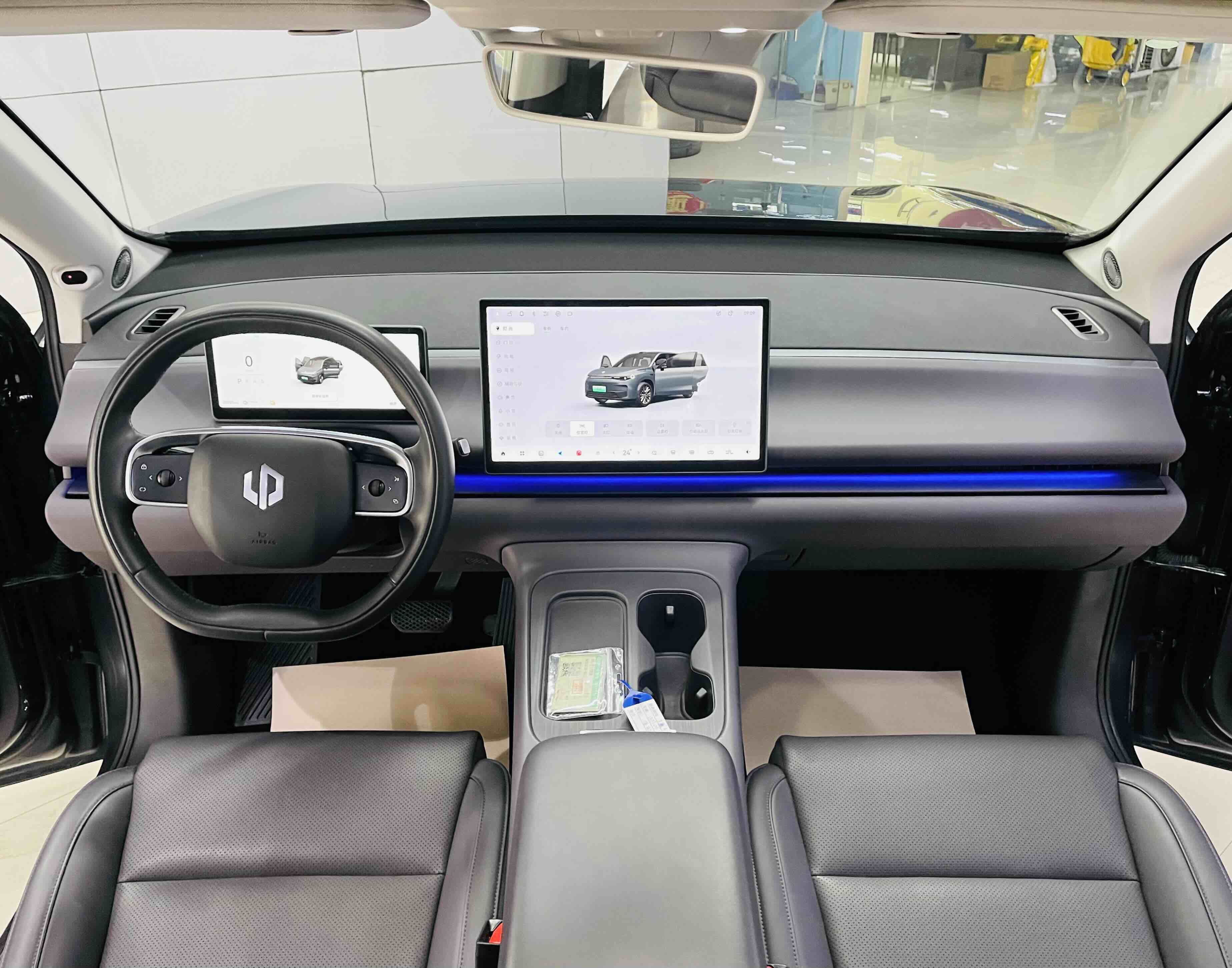 零跑汽车 零跑C10 2024 汽车图片 #9