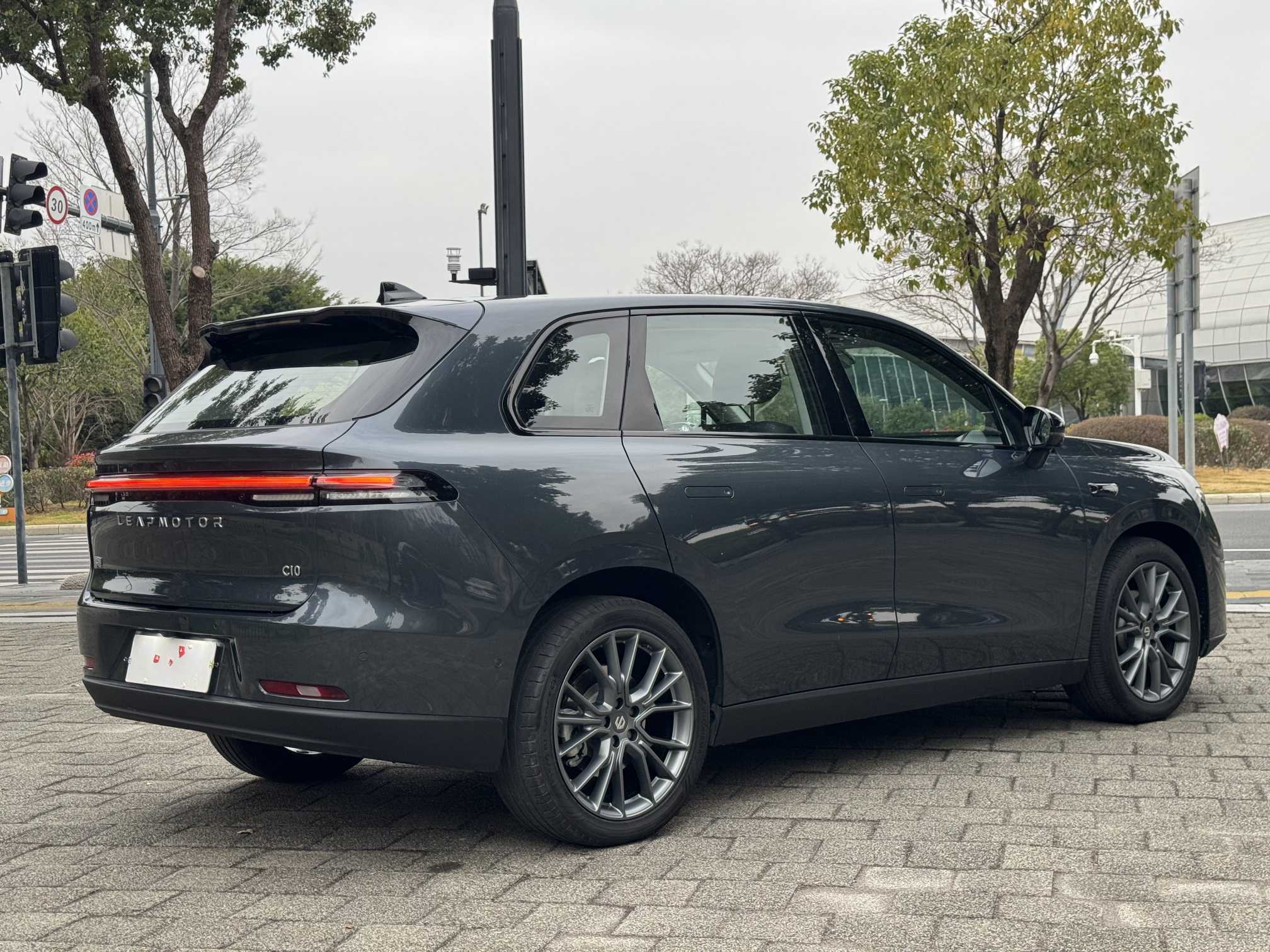 零跑汽车 零跑C10 2024 汽车图片 #9