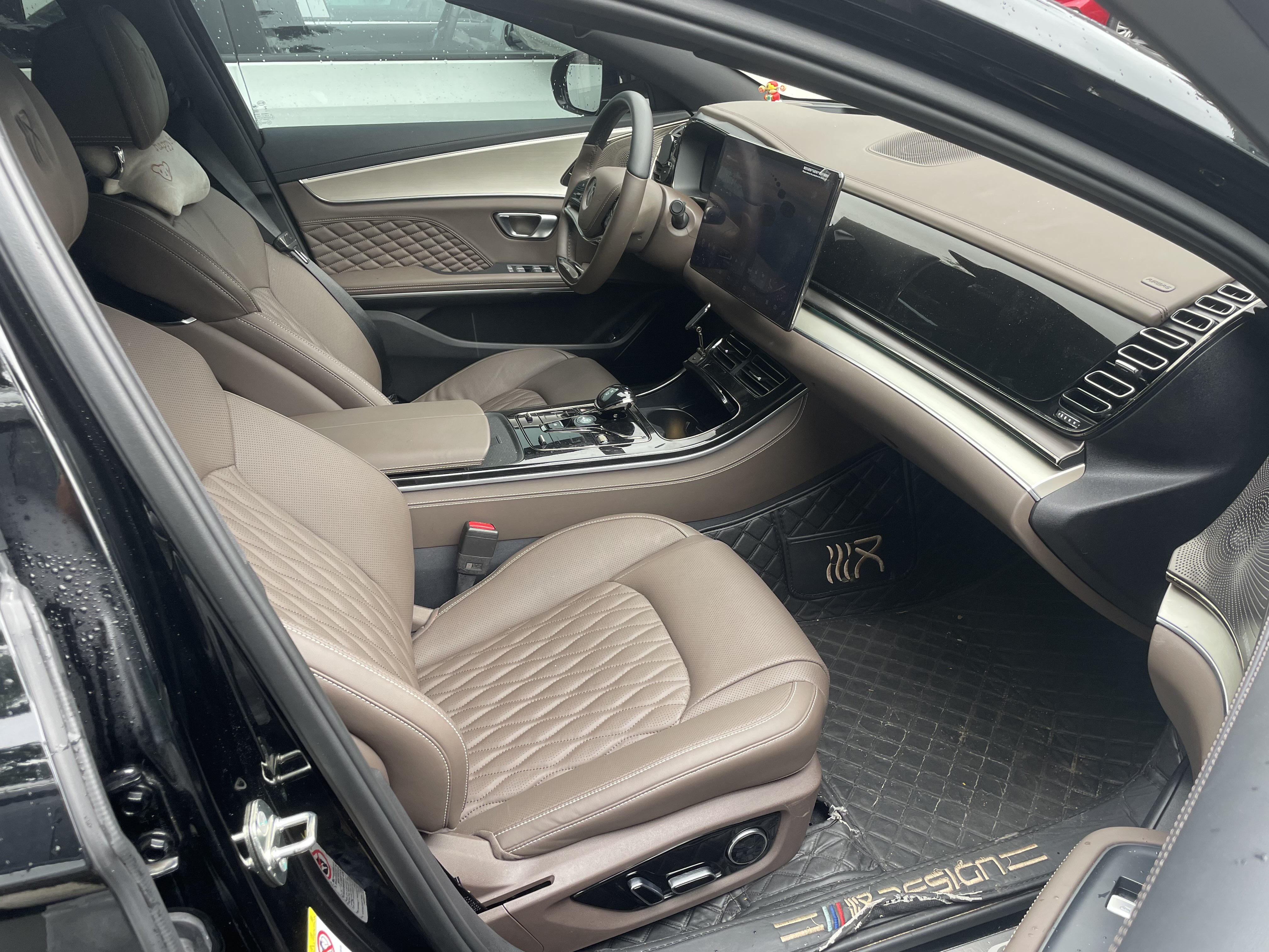 BYD Han 2024 car image #9