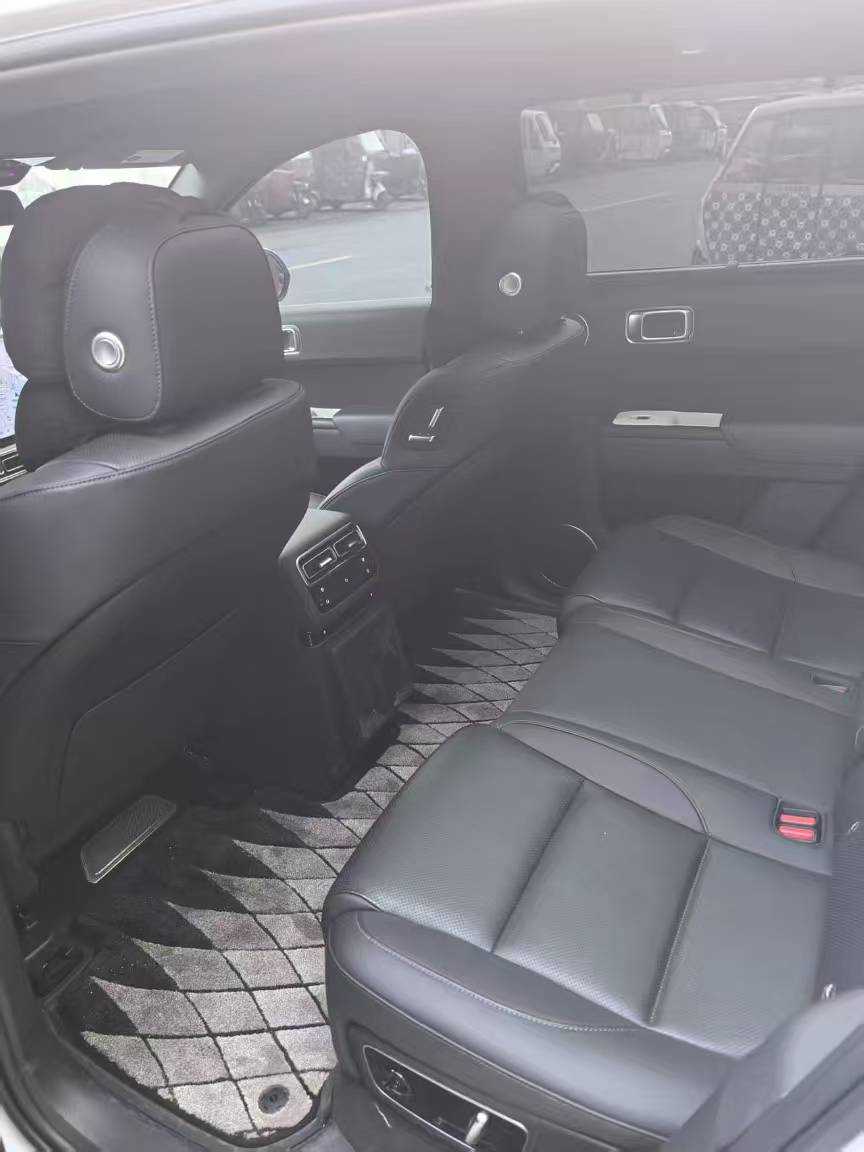 Li L7 2025 #9 Li L7 2025 car image #9