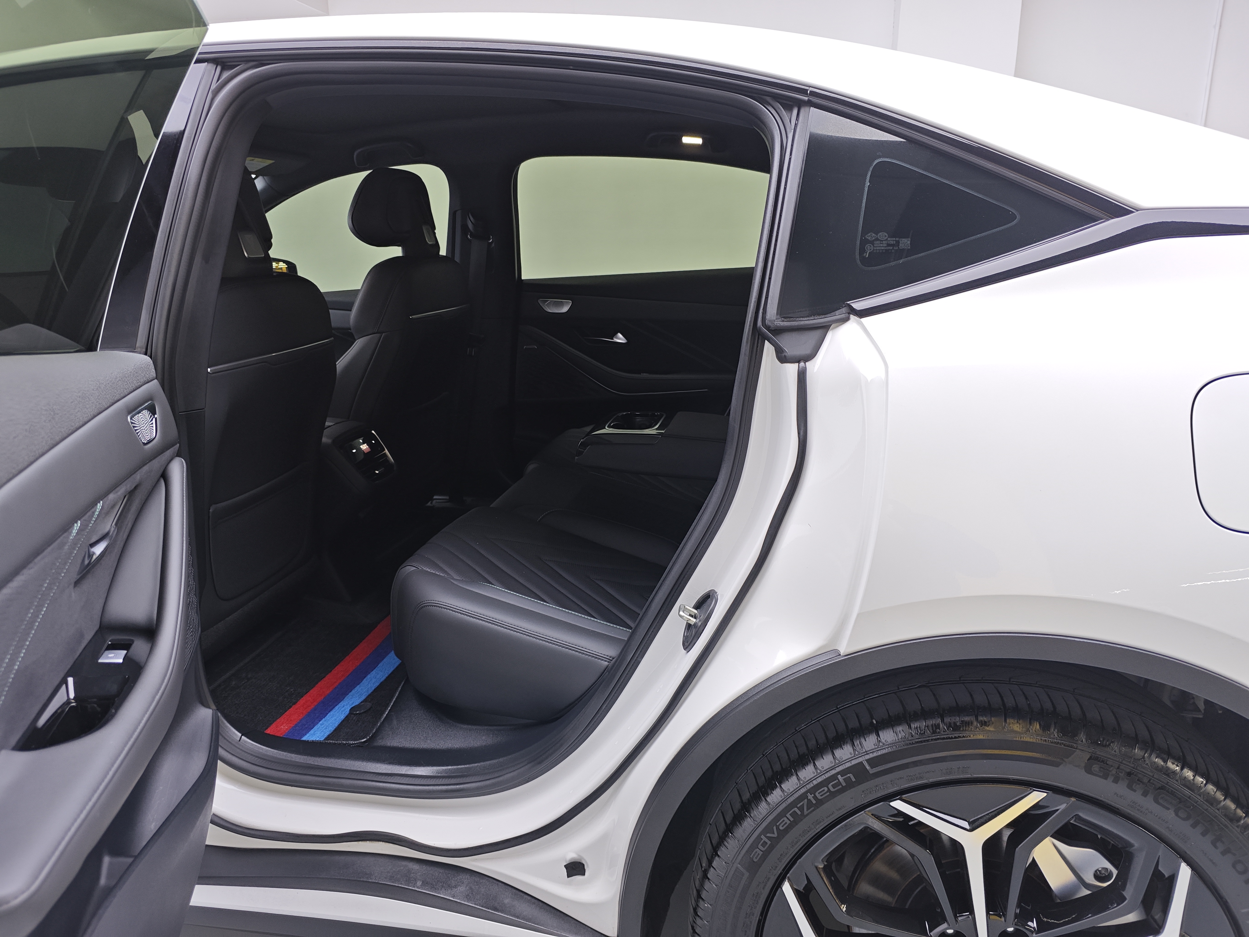 Deepal SL03 2024 image de voiture #9