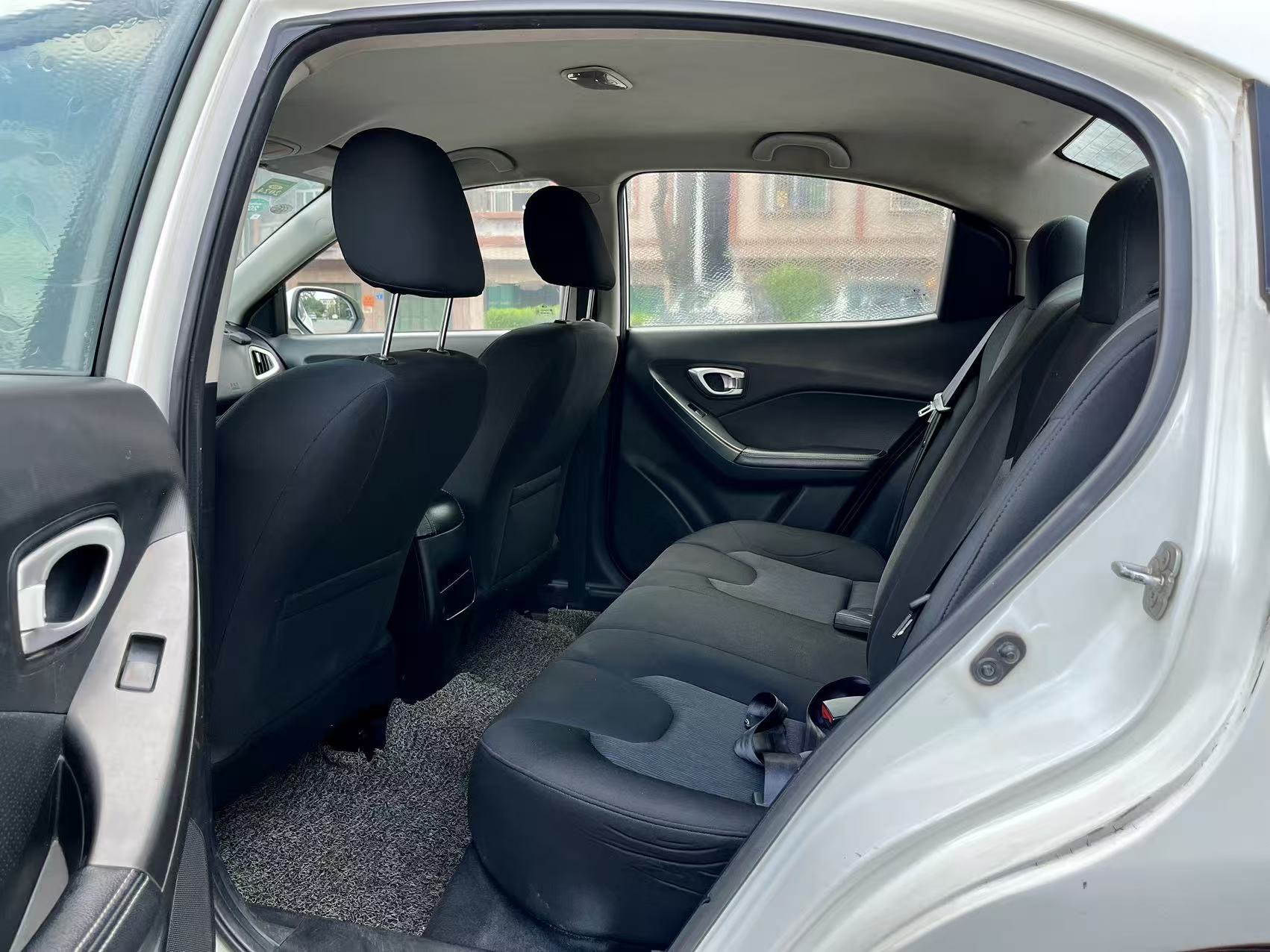 GAC Trumpchi GA3 2014 #9 GAC Trumpchi GA3 2014 car image #9