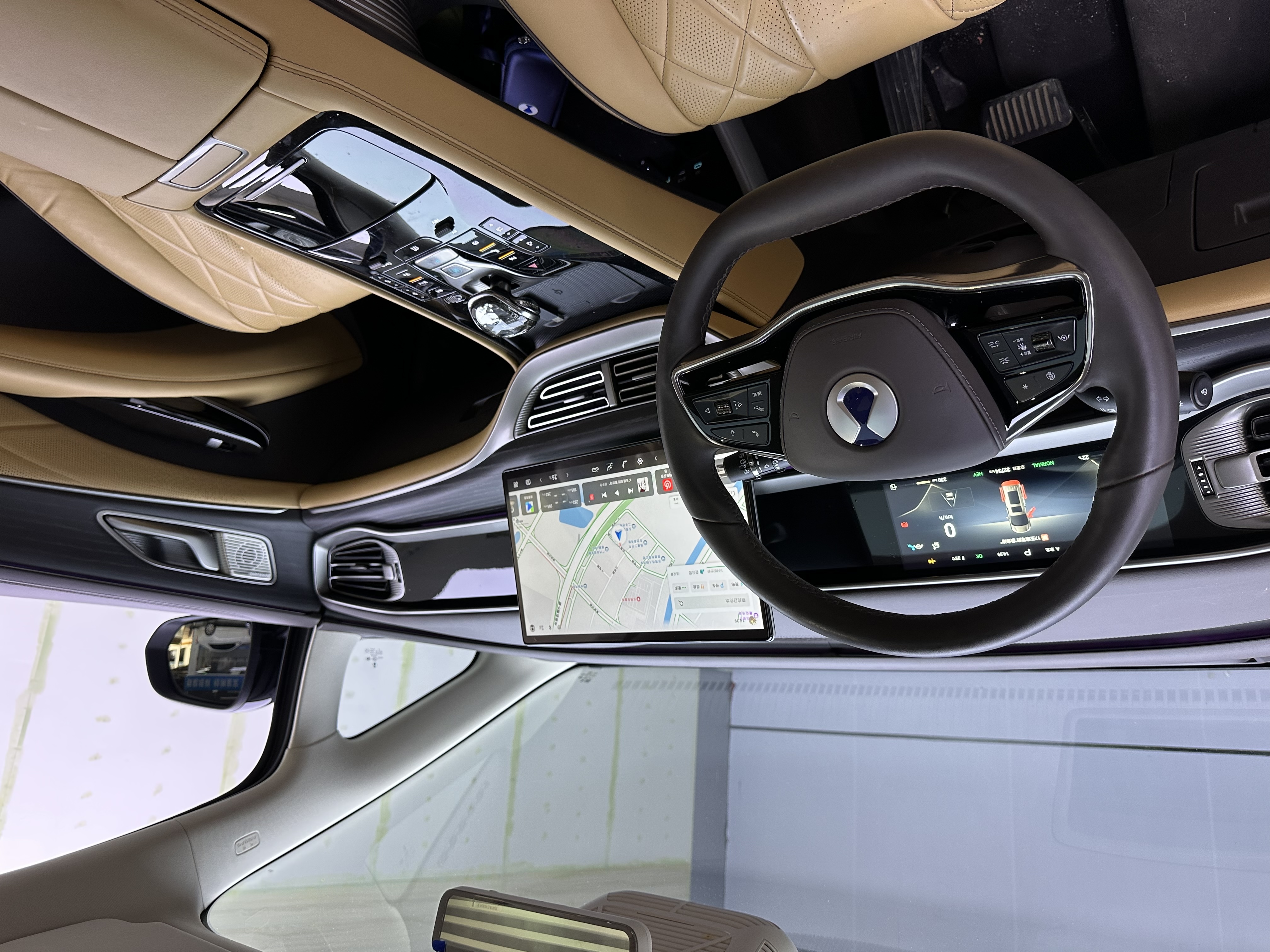 Denza D9 2024 imagem de carro #9