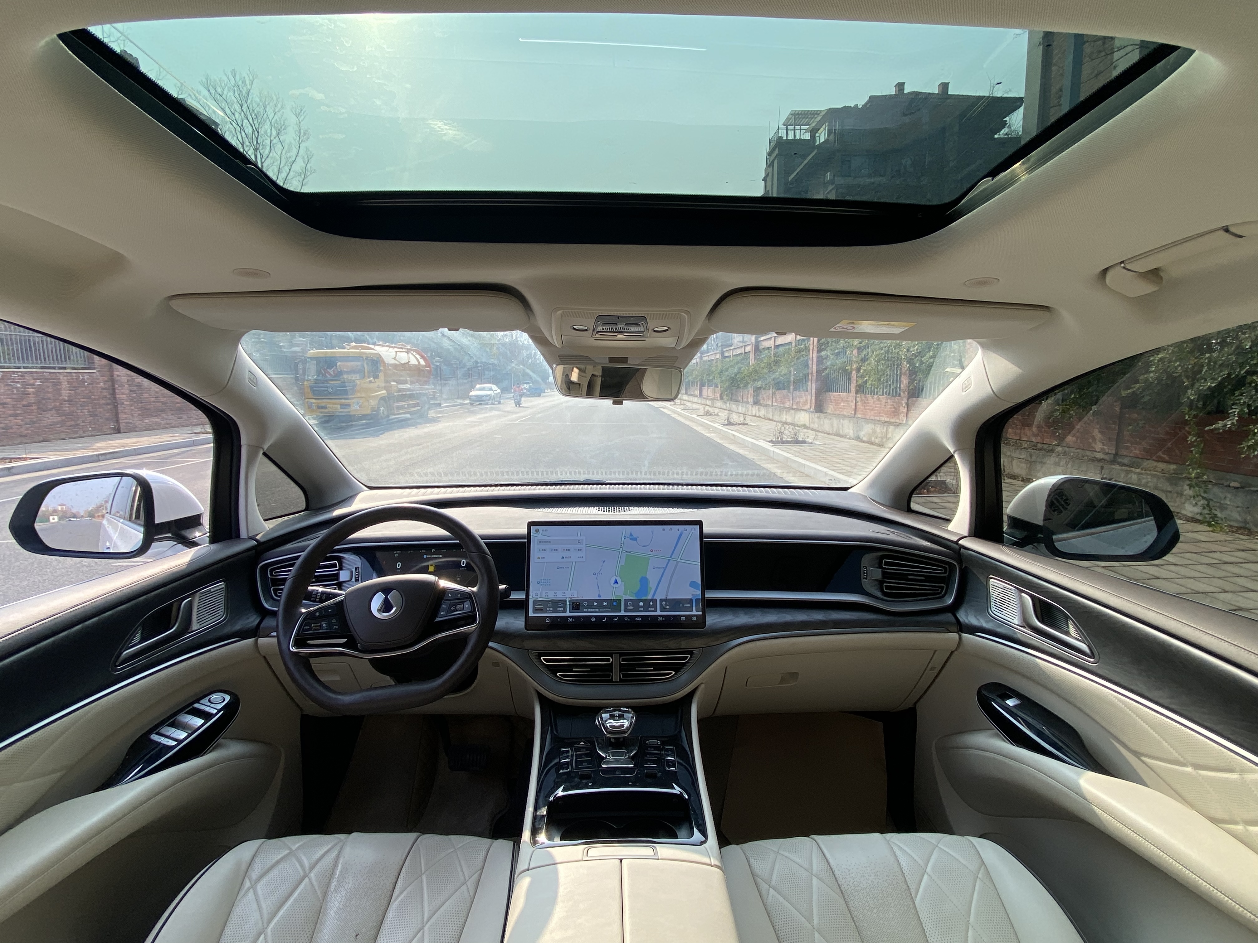 Denza D9 2024 imagem de carro #9