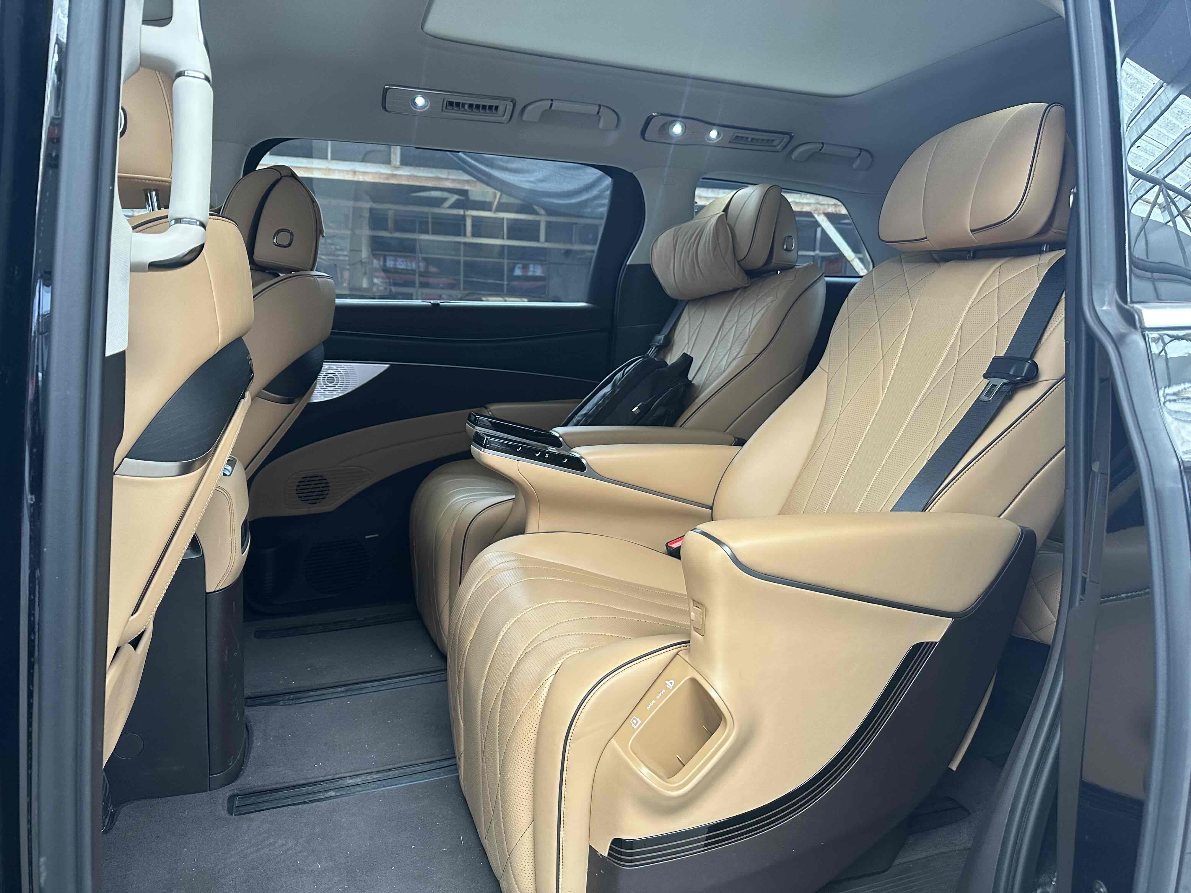 Denza D9 2024 #9 Denza D9 2024 صورة سيارة #9